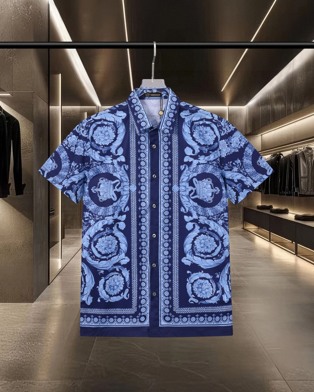 Blue short-sleeve shirt with baroque medallion print and button placket