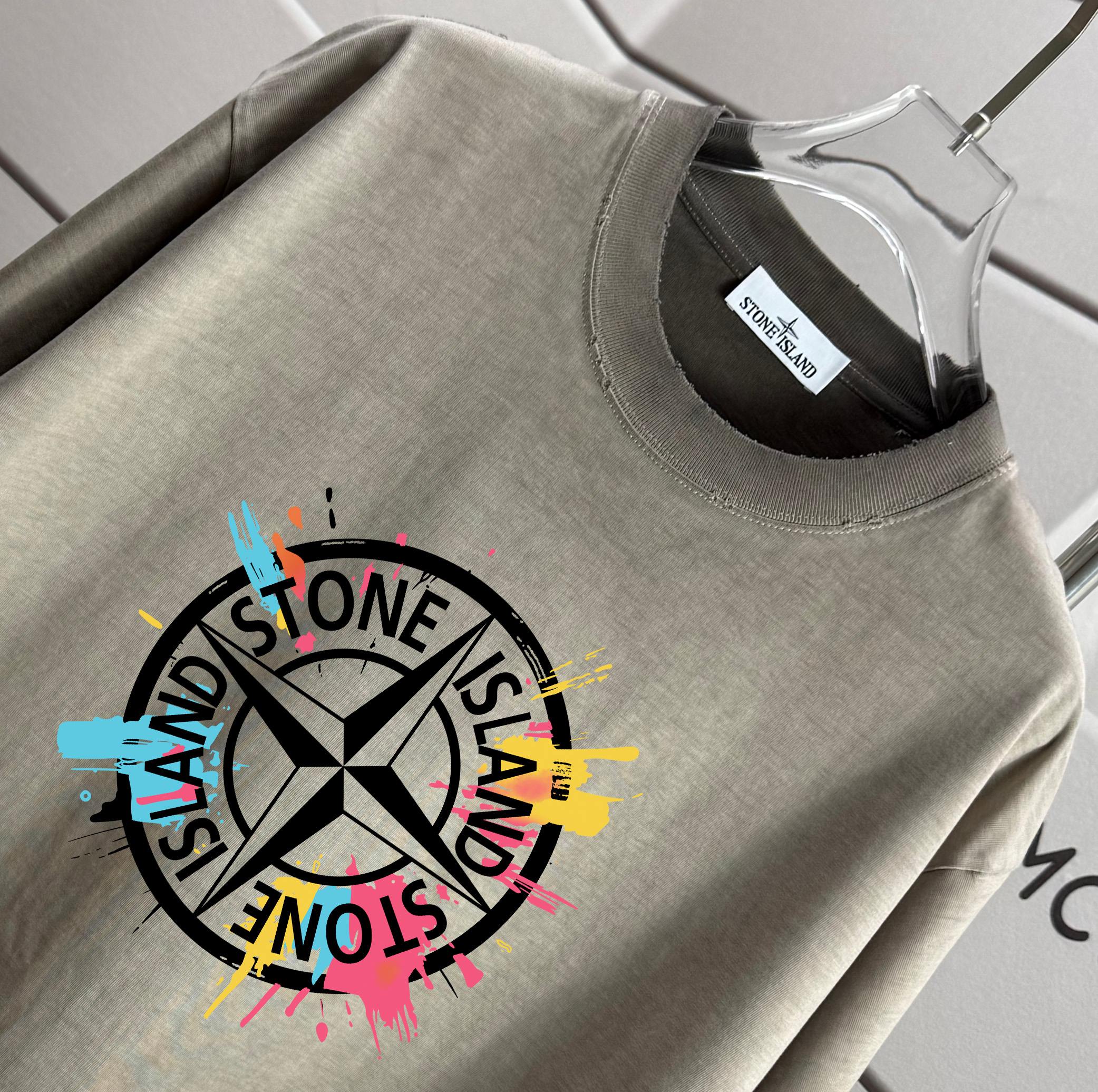 Clothes Stone Island