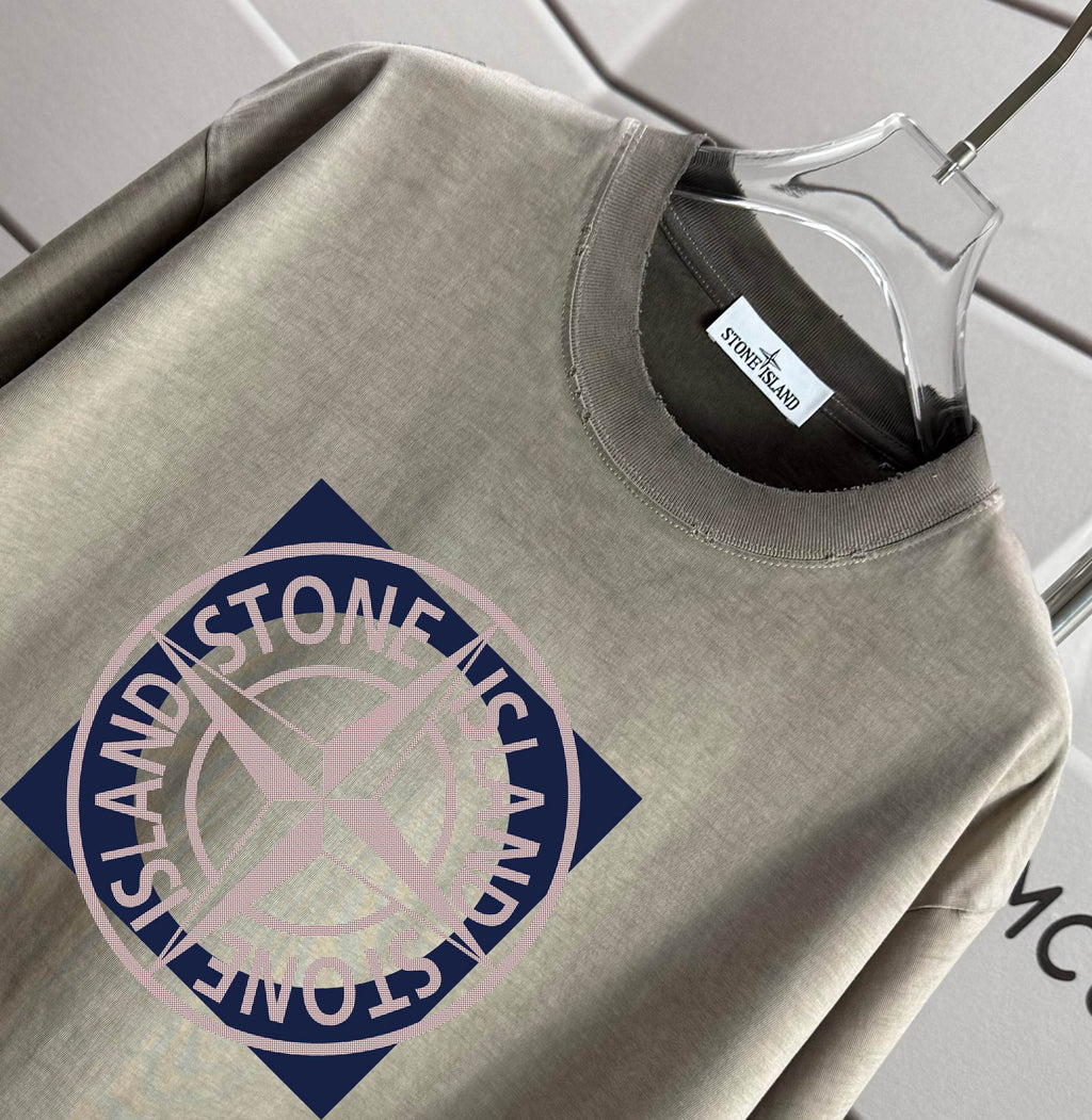 Gray crewneck T-shirt with Stone Island diamond logo print