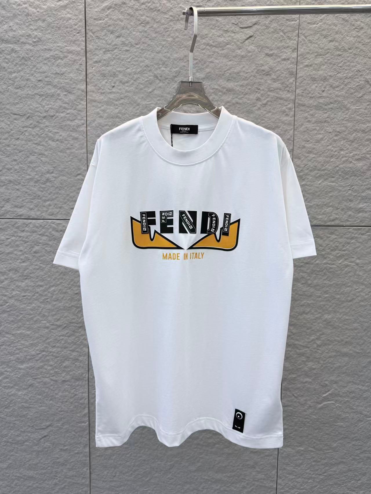 Clothes Fendi short