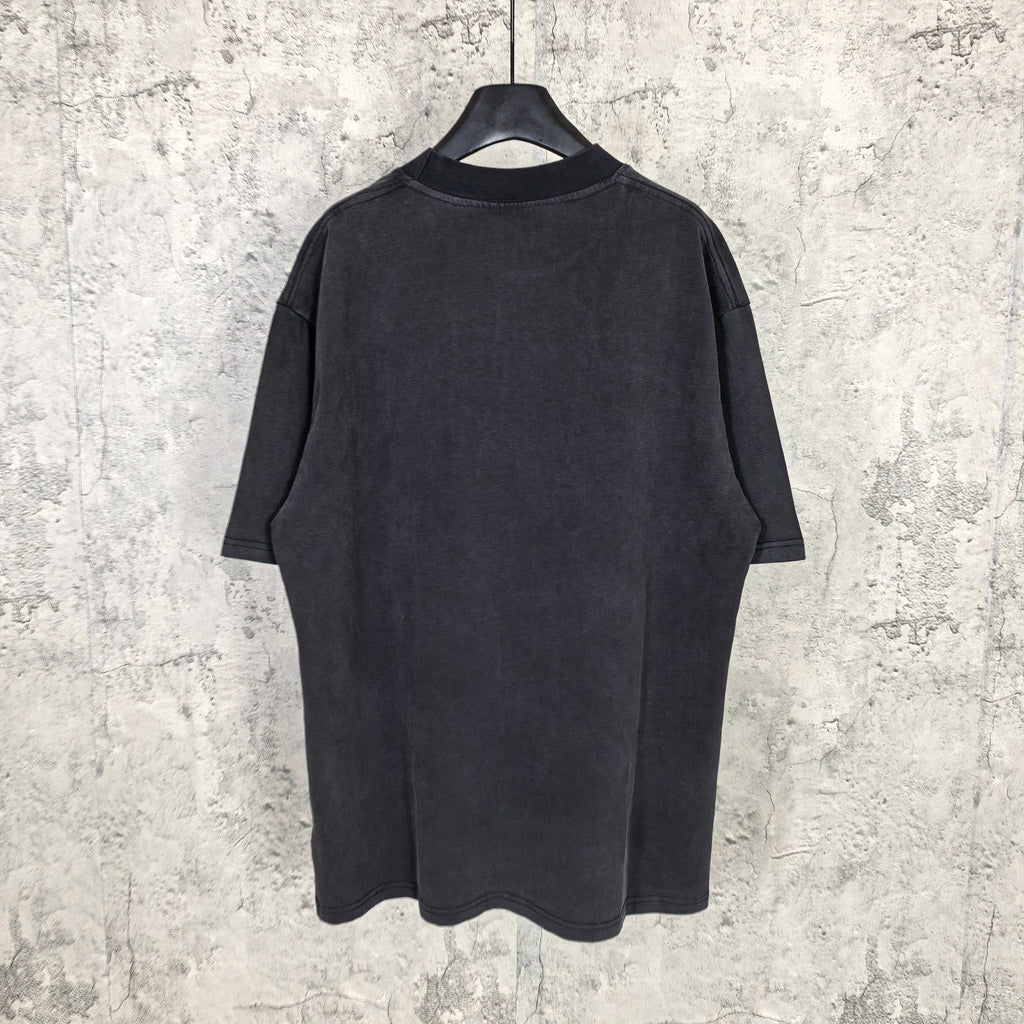 Black short-sleeve T-shirt, back view, crew neck and relaxed fit.