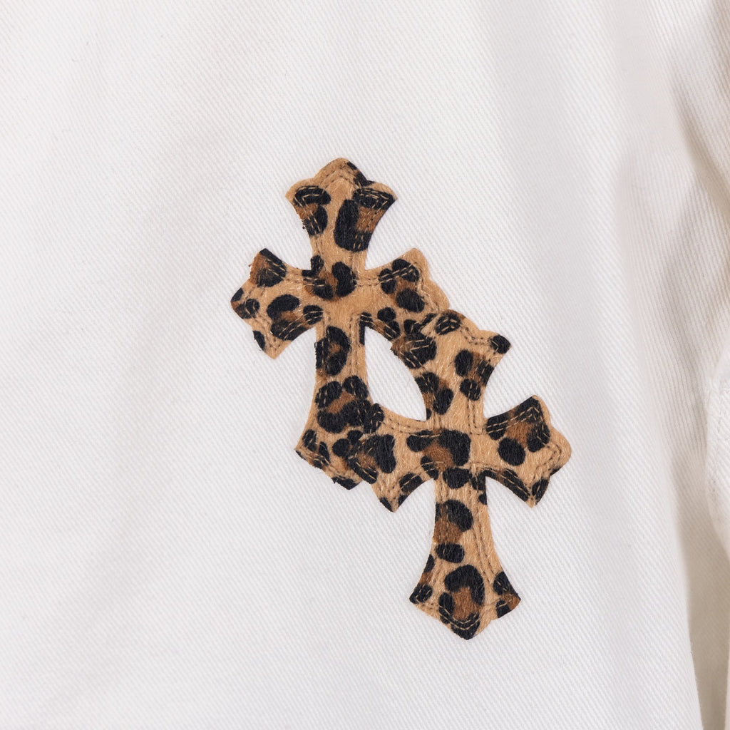 White denim pants with leopard print cross patch