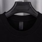 Black short-sleeve T-shirt crew neck collar detail