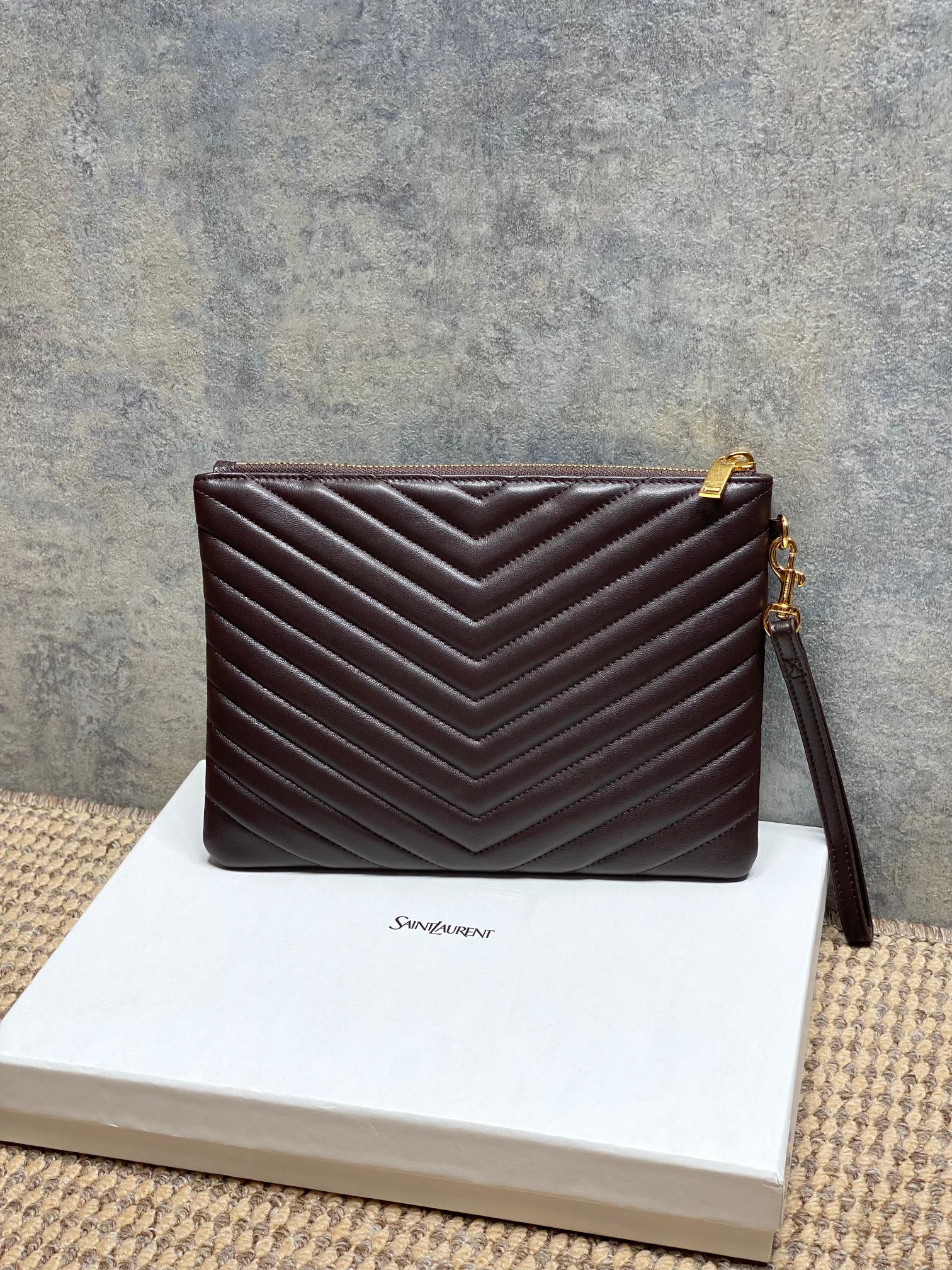 Quilted leather shoulder bag, dark brown with gold-tone hardware and shoulder strap