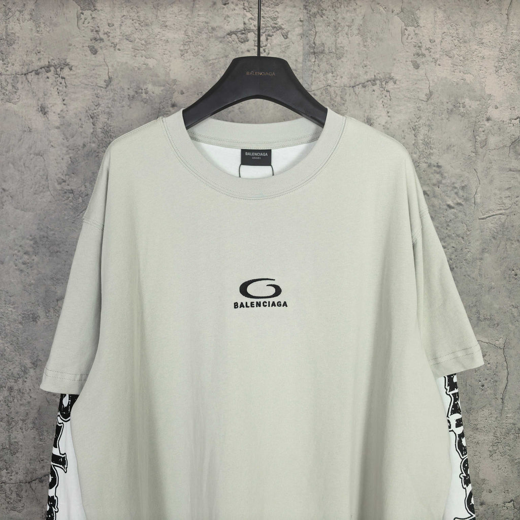 Off-white long T-shirt with crew neck and Balenciaga-style chest logo
