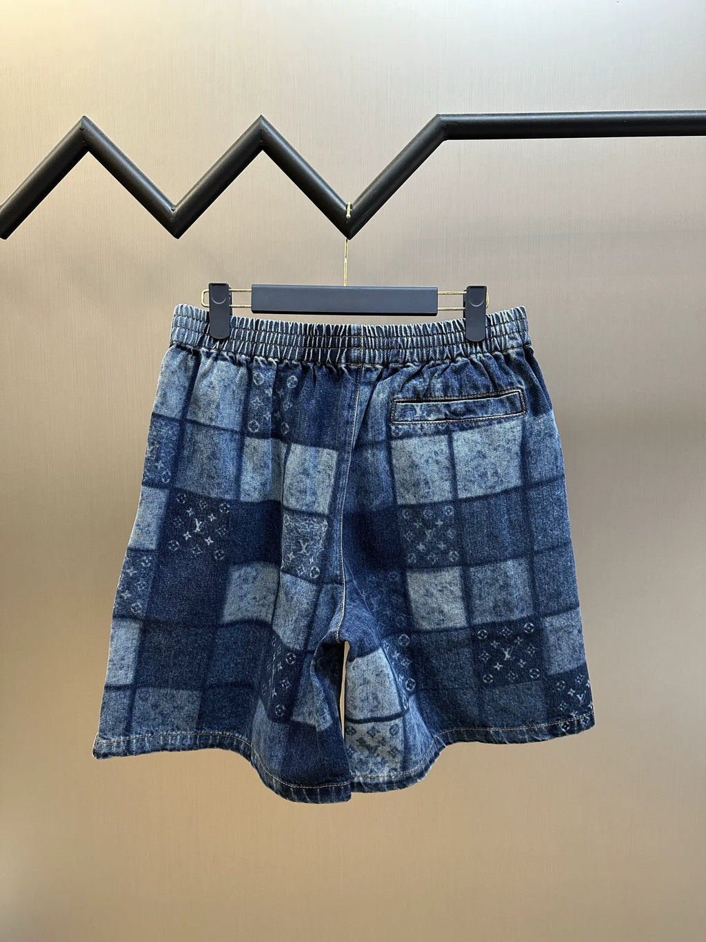Clothes LV pants