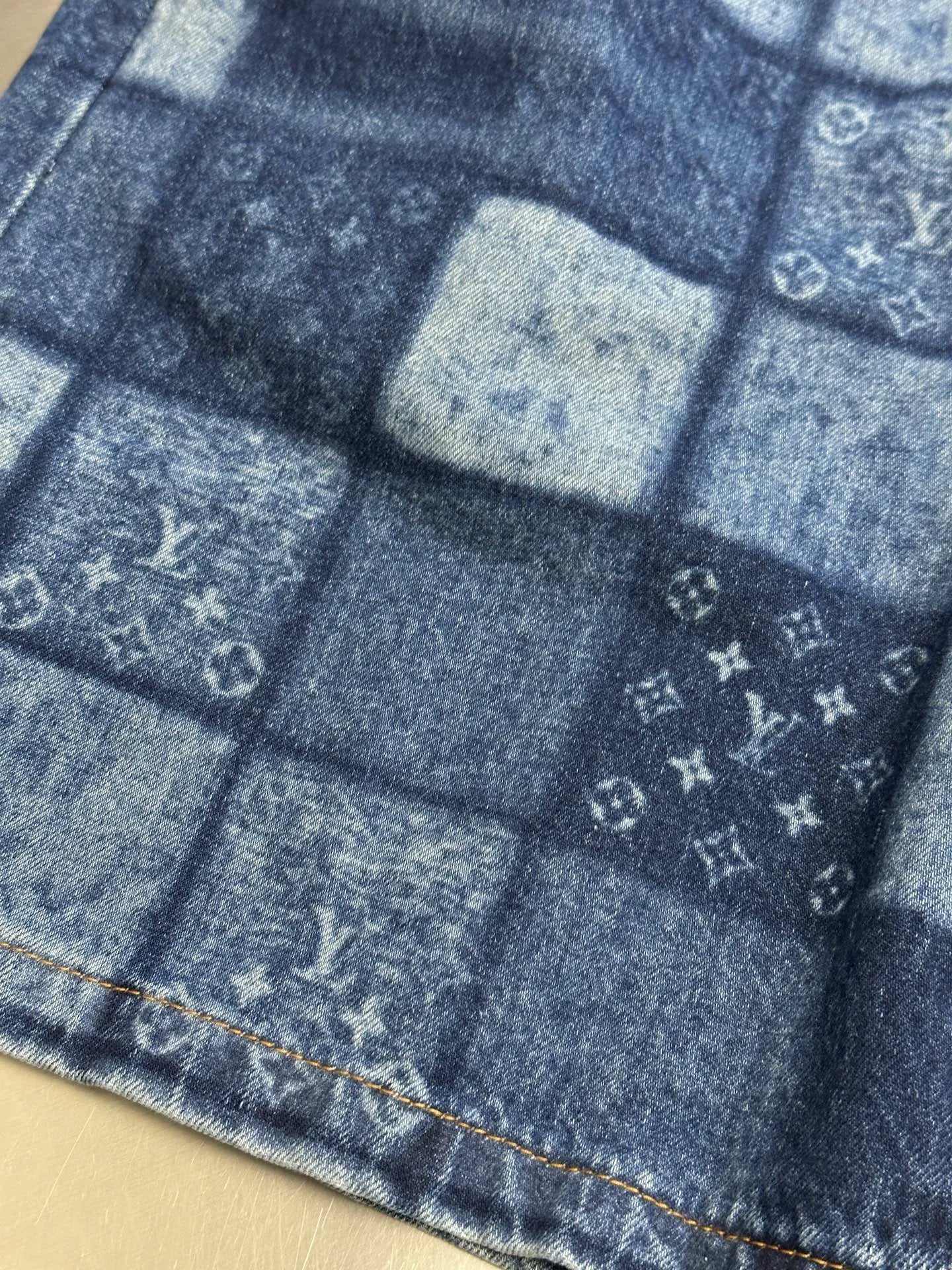 Clothes LV pants