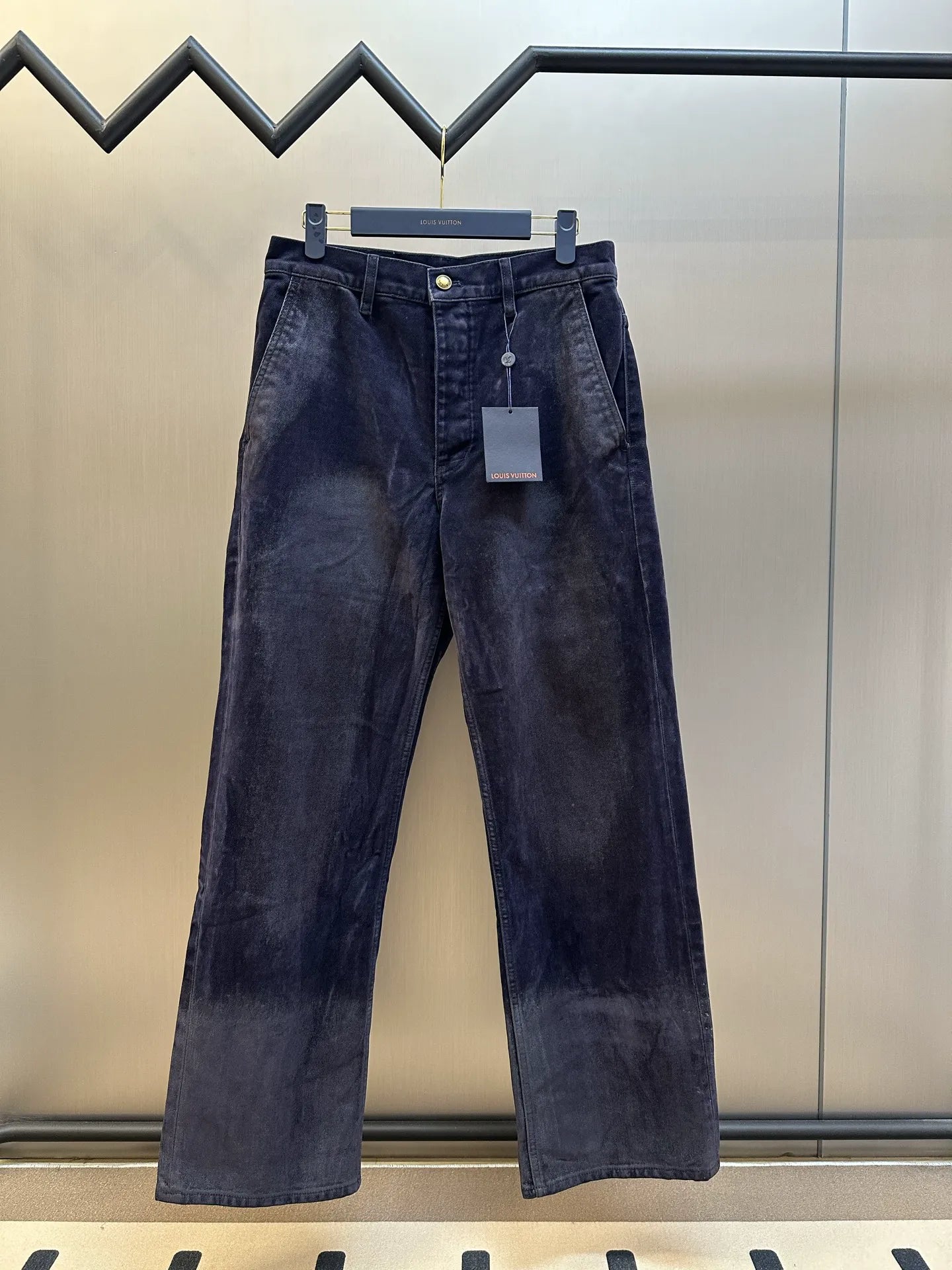 Clothes LV pants