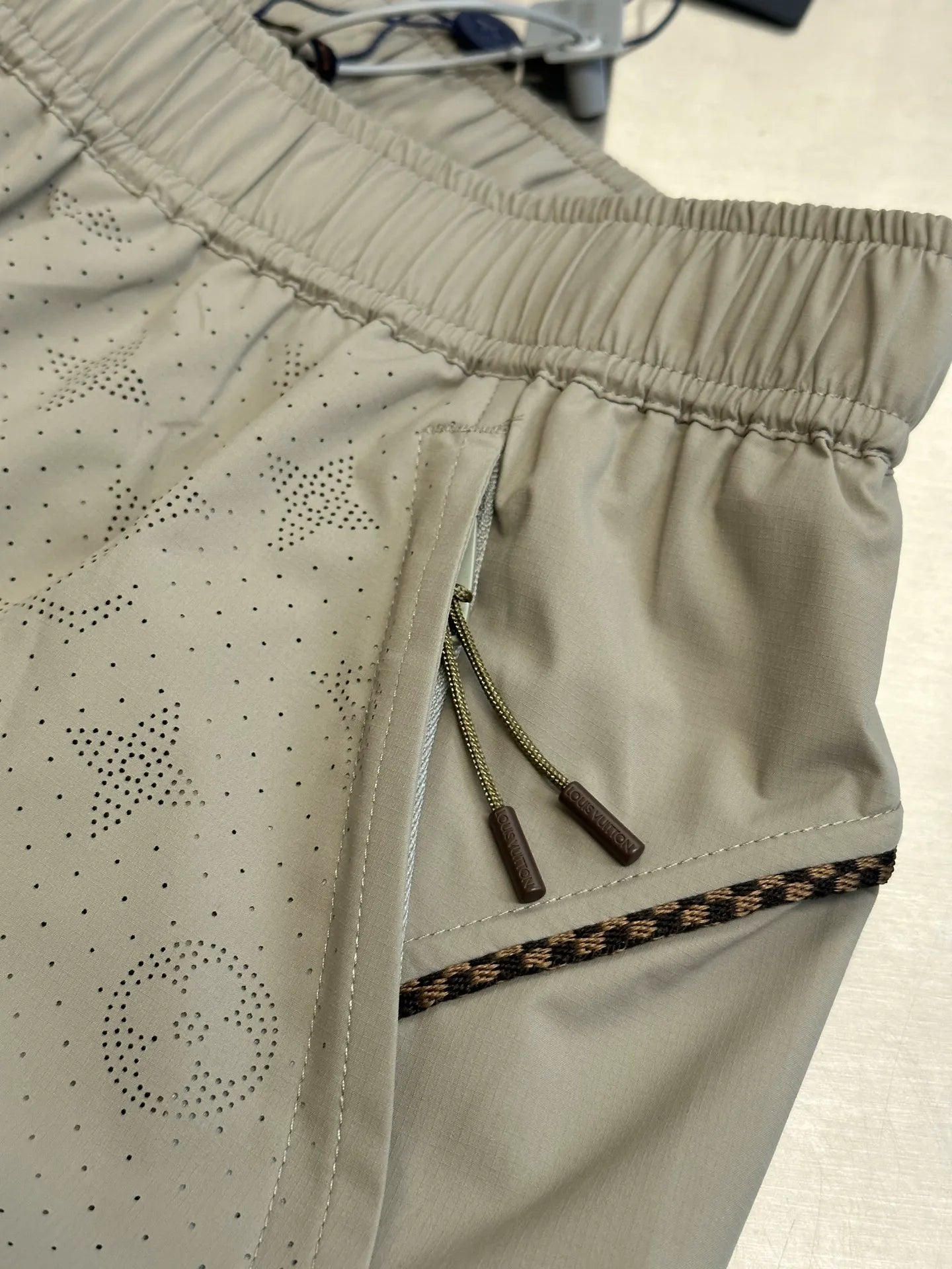 Clothes LV pants