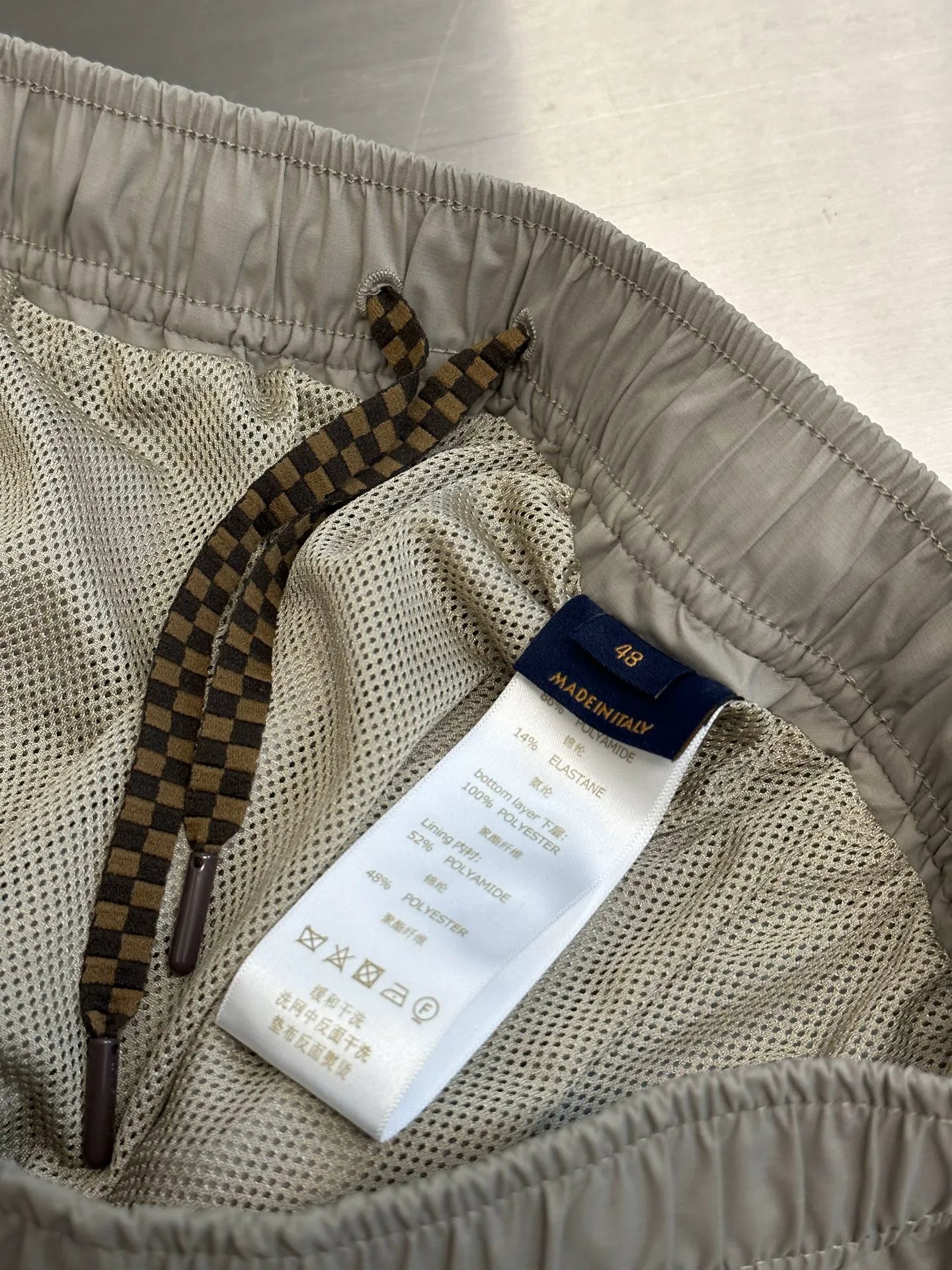 Clothes LV pants