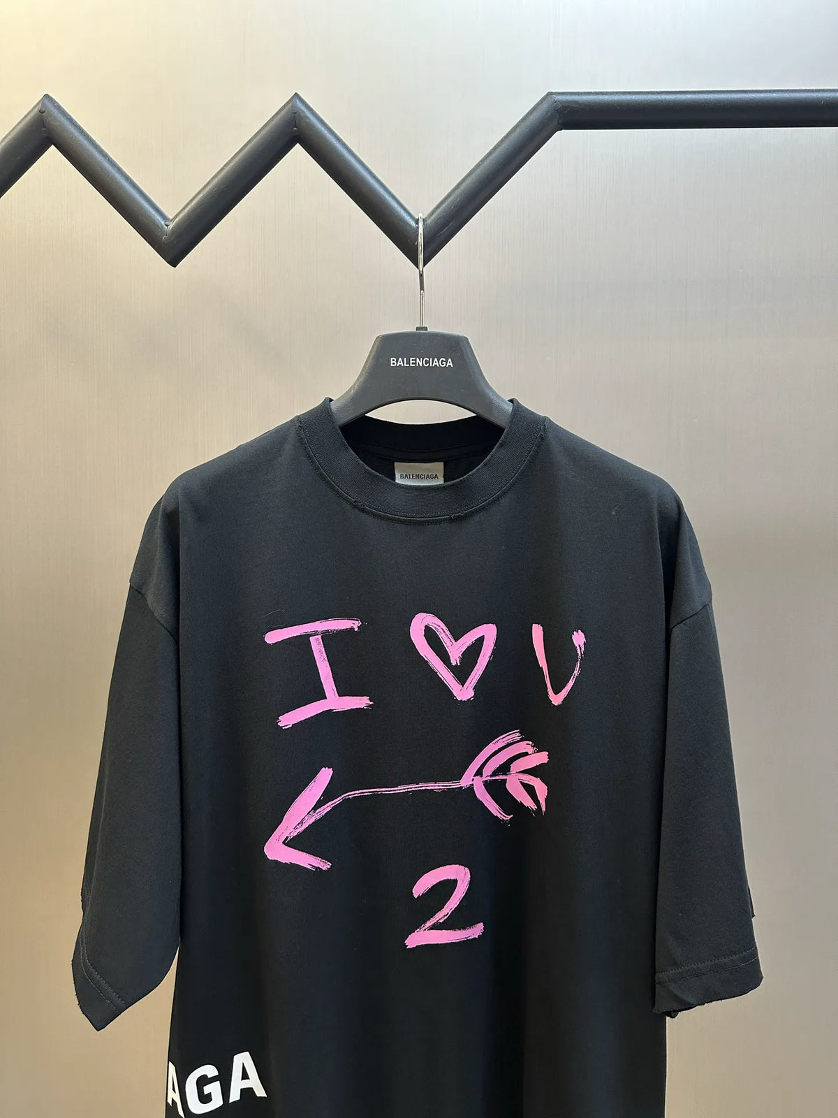 Black crewneck T-shirt with pink I love 2 graphic, short sleeves