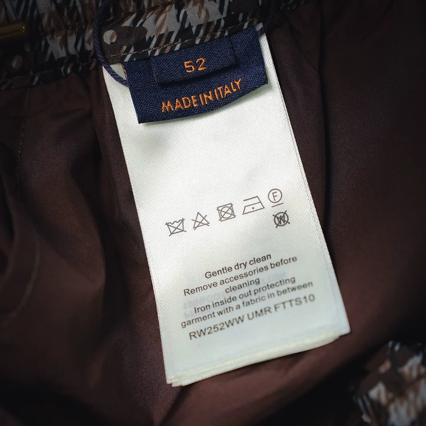 Clothes LV pants