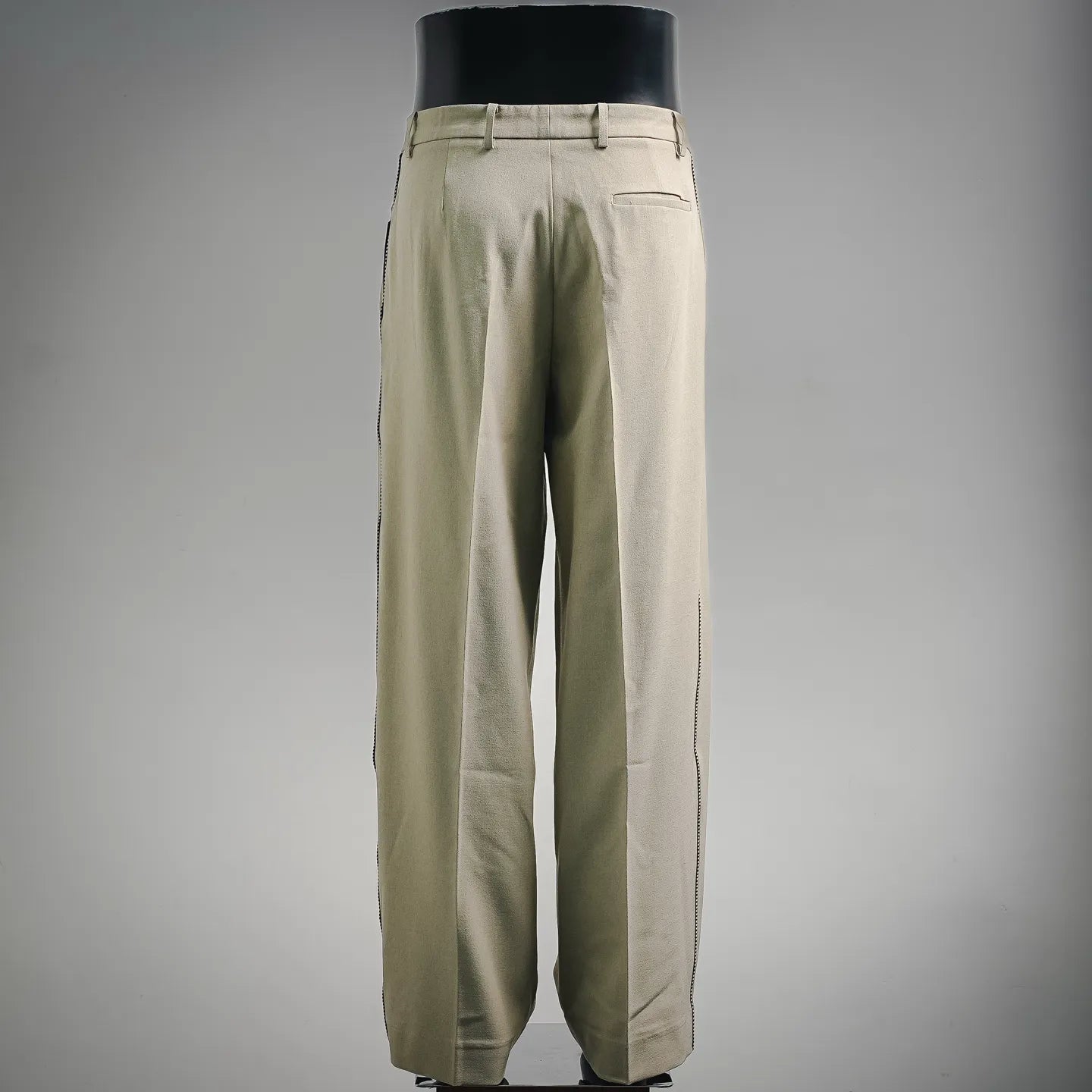 Clothes LV pants