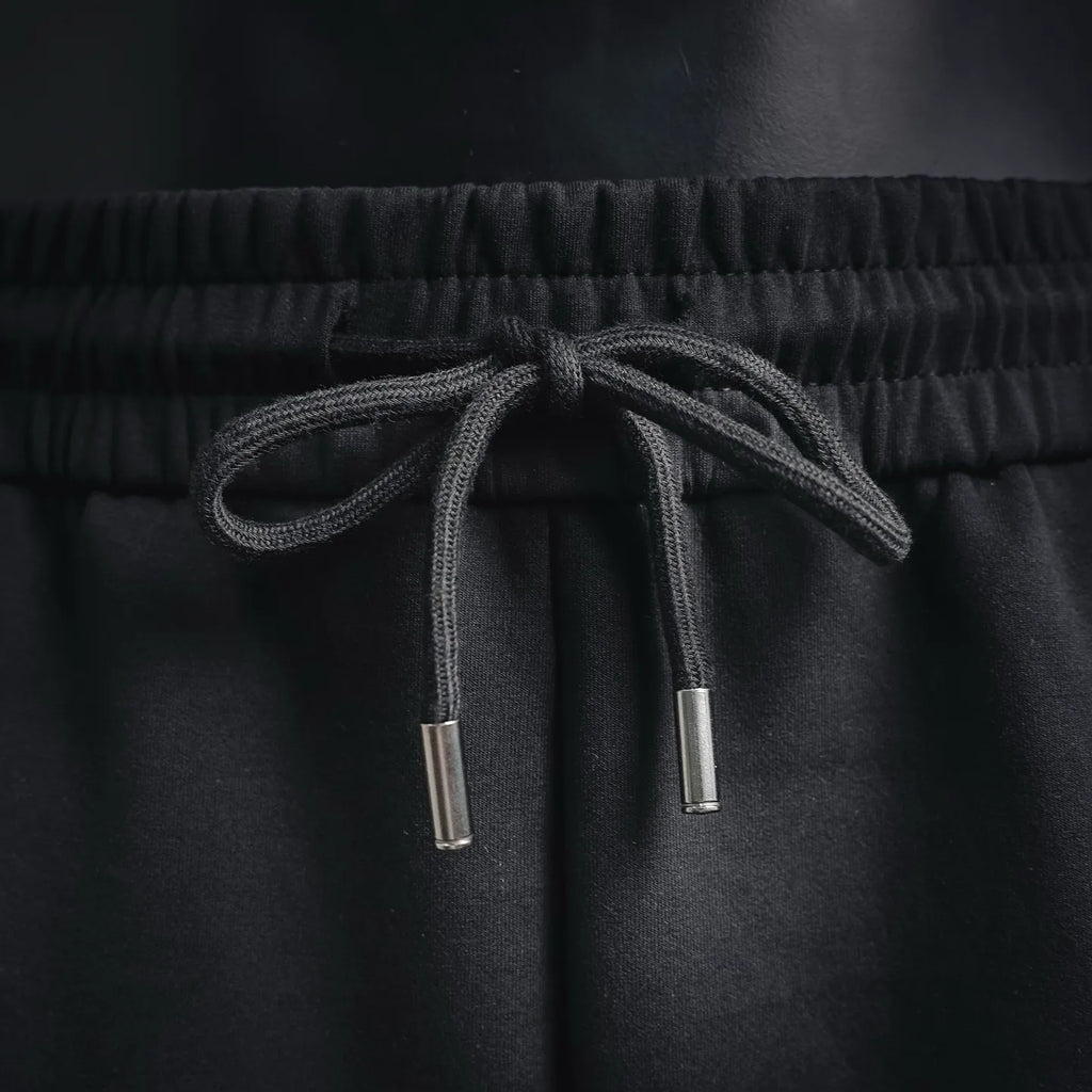 Black shorts drawstring with metal tips and elastic waistband