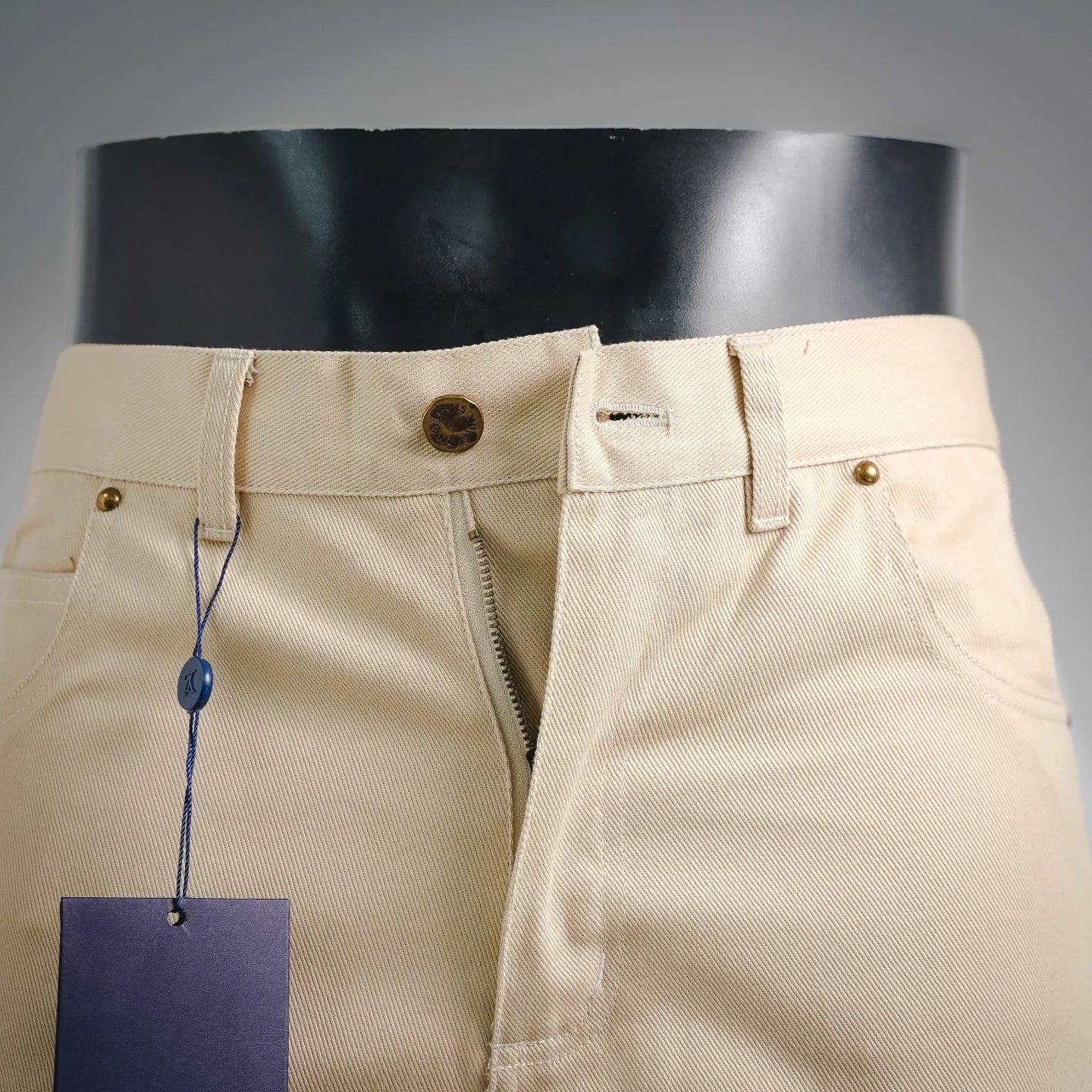 Clothes LV pants