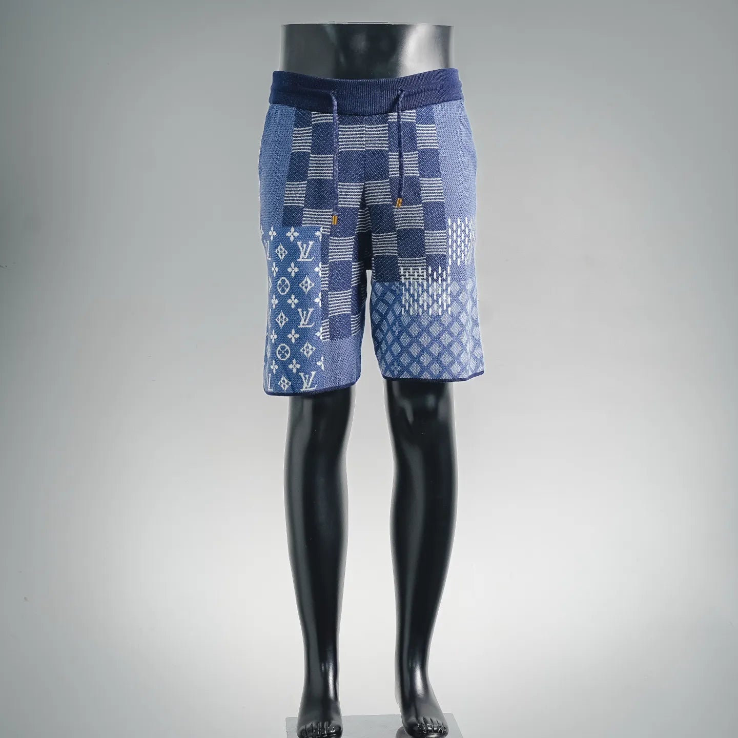 Clothes LV pants