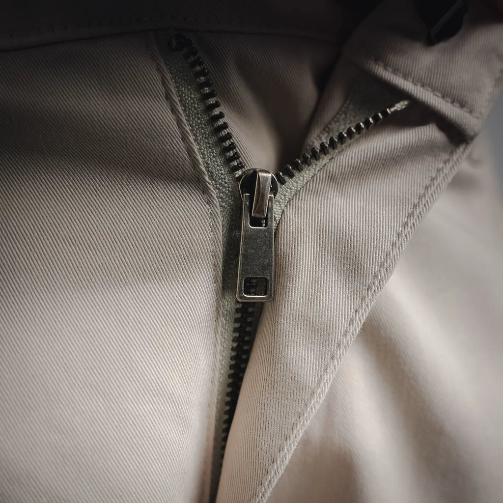 White zip fly shorts with metal zipper and inner waistband