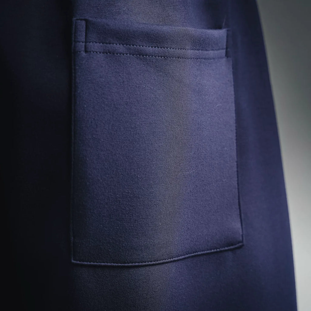 Navy shorts front pocket with stitched edge