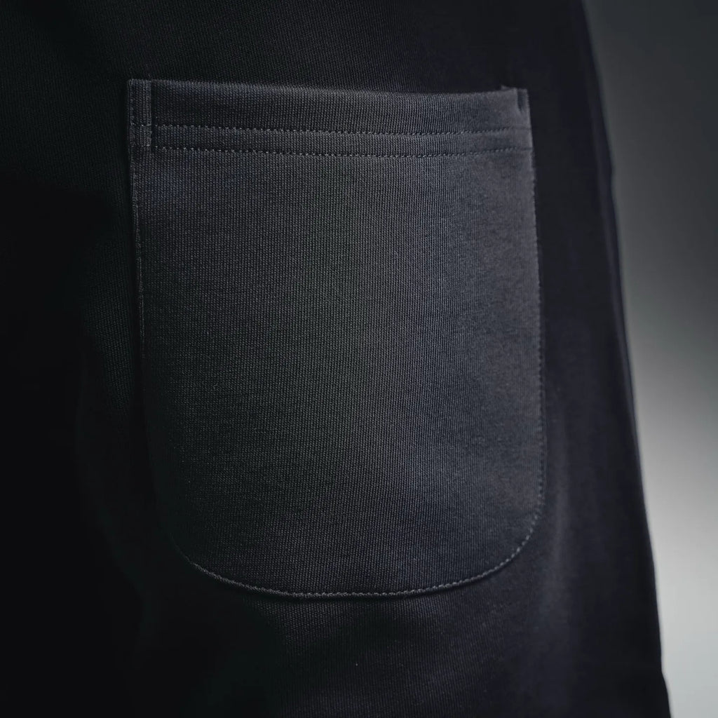 Black shorts front pocket with curved opening, stitched edge