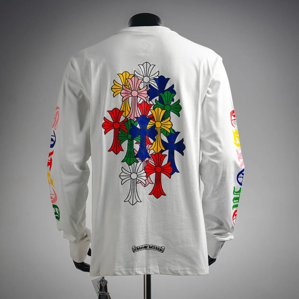 White long-sleeve T-shirt with large back floral bouquet and cross applique print
