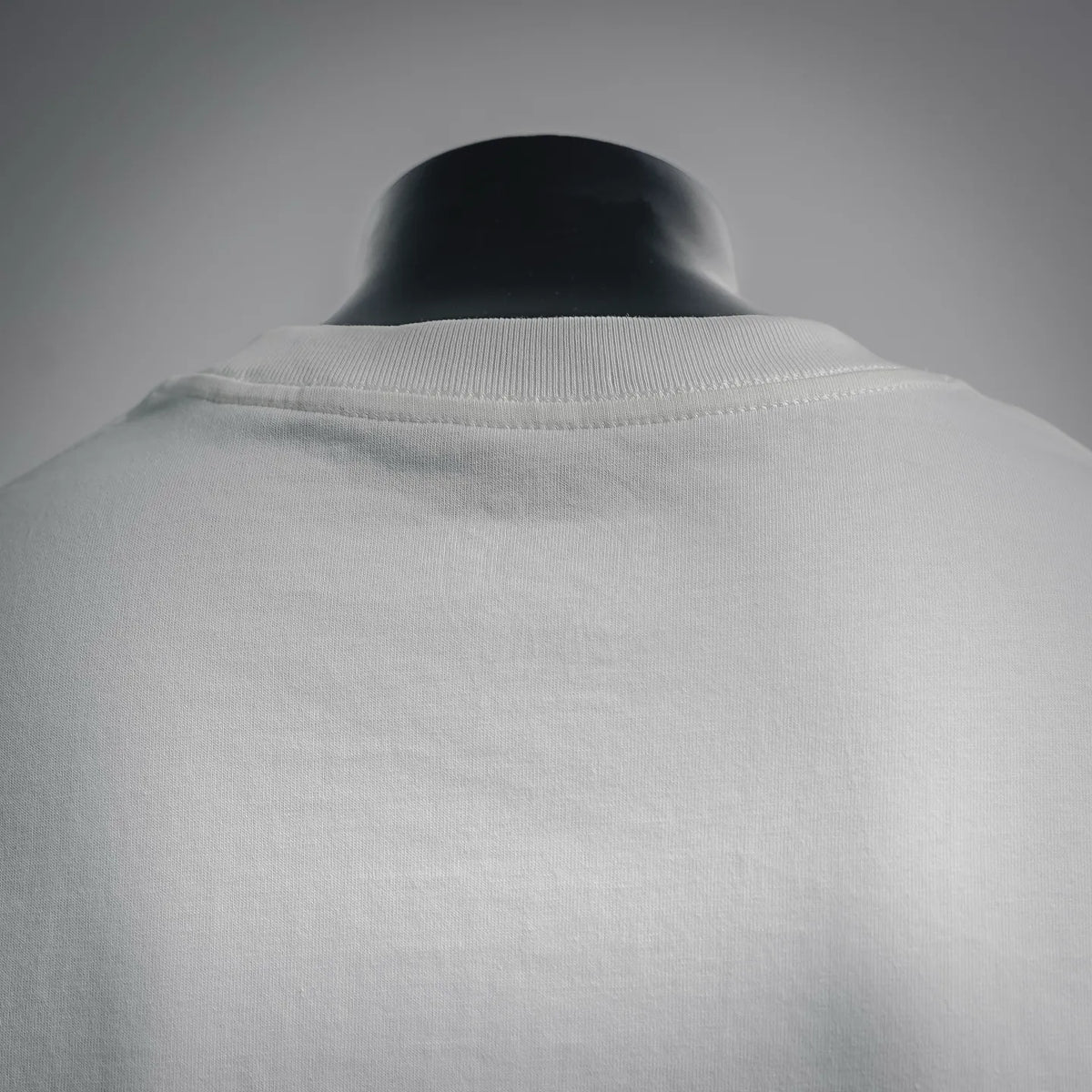 White T-shirt neckline and ribbed collar