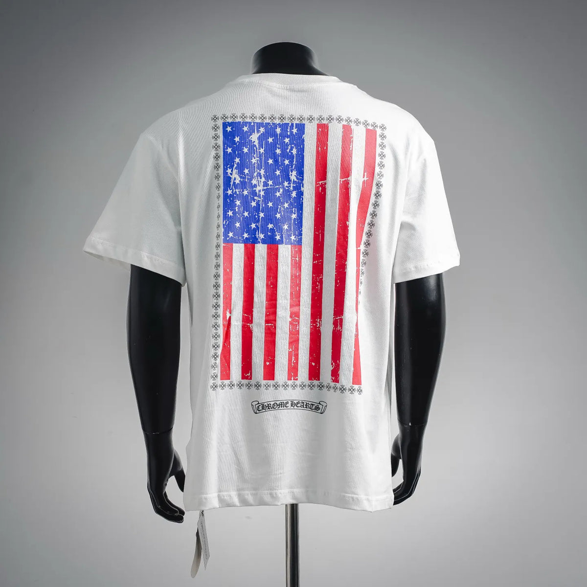White short-sleeve back graphic T-shirt with American flag-style print