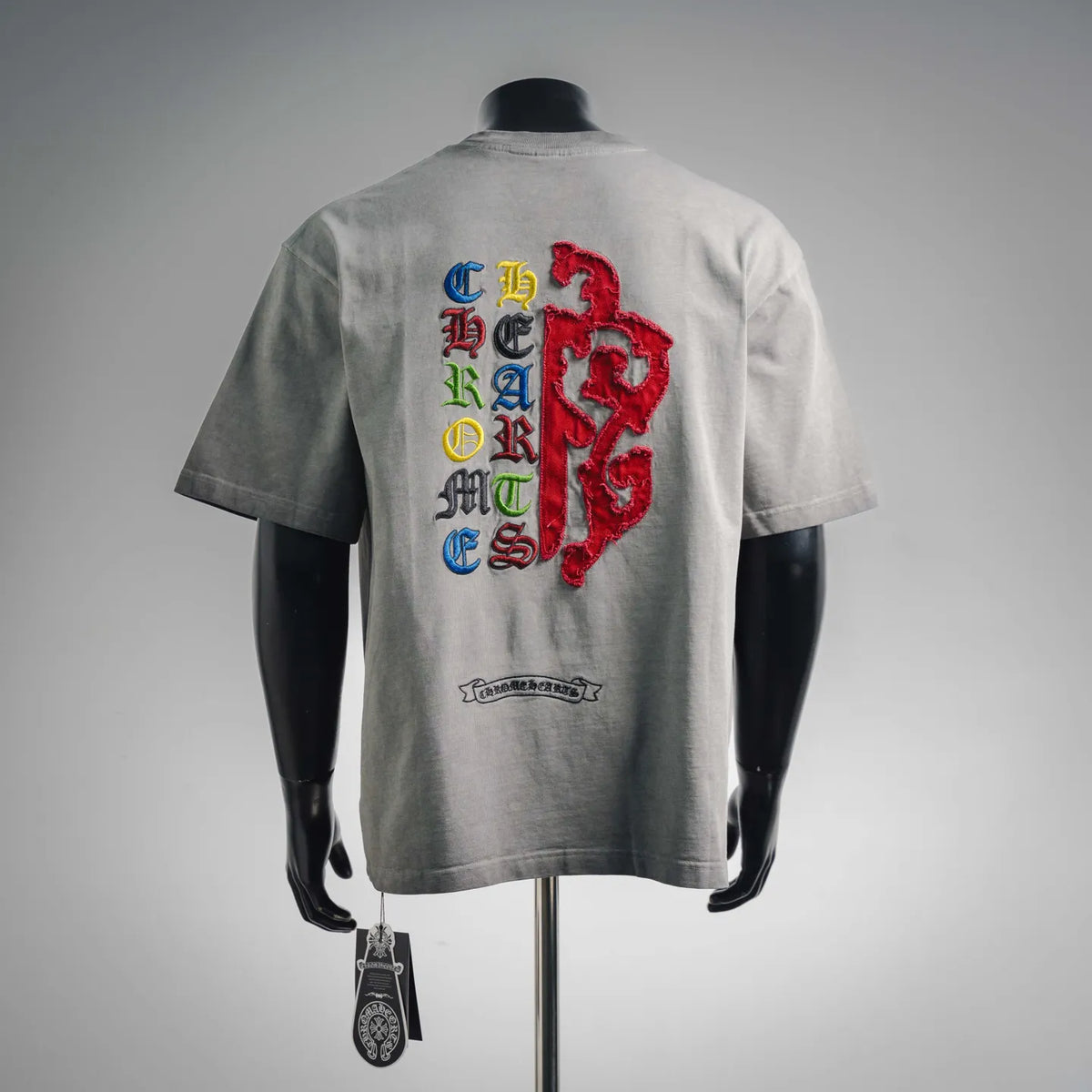 Gray short-sleeve T-shirt with large multicolor embroidered back graphic