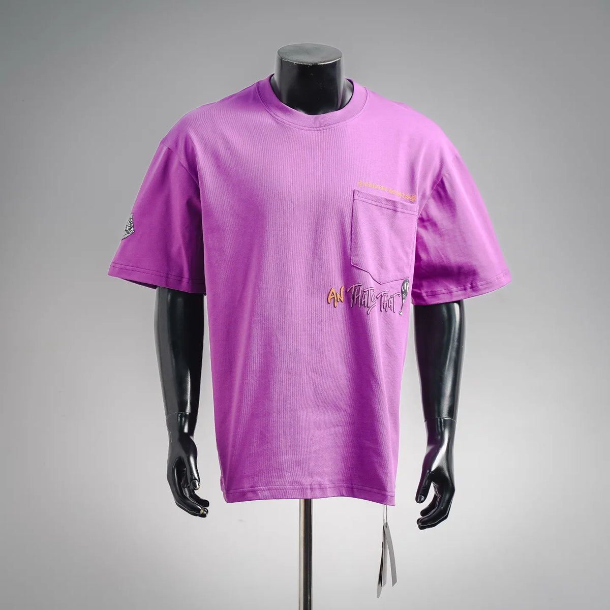 Purple short-sleeve T-shirt with chest pocket and front graphic print
