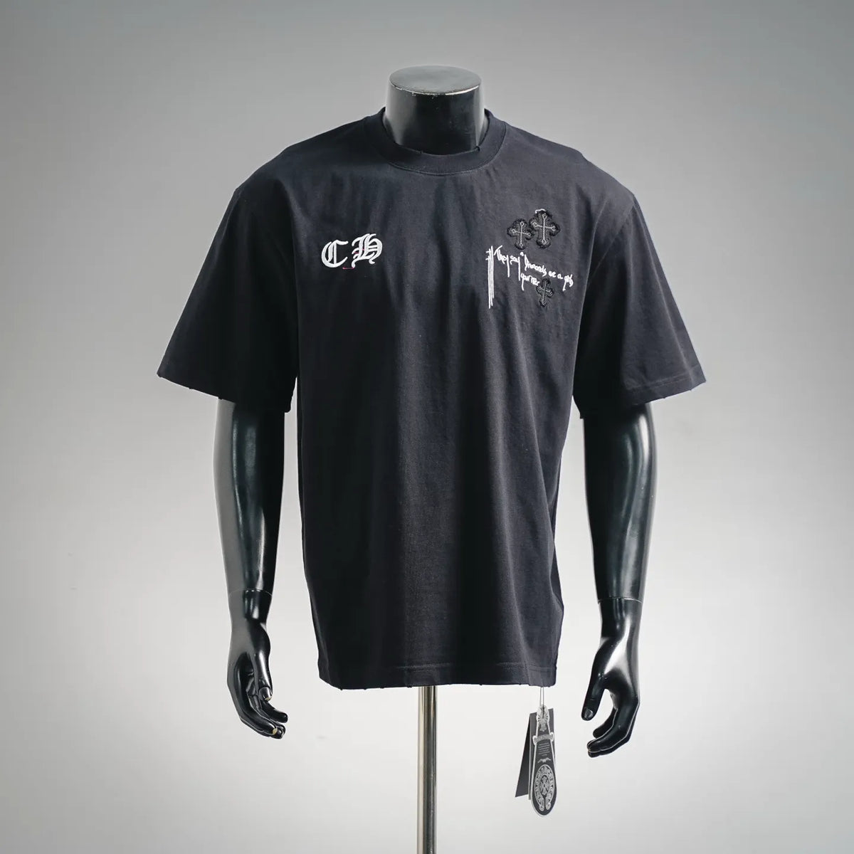 Black short-sleeve T-shirt with front chest graphic embroidery and small logo