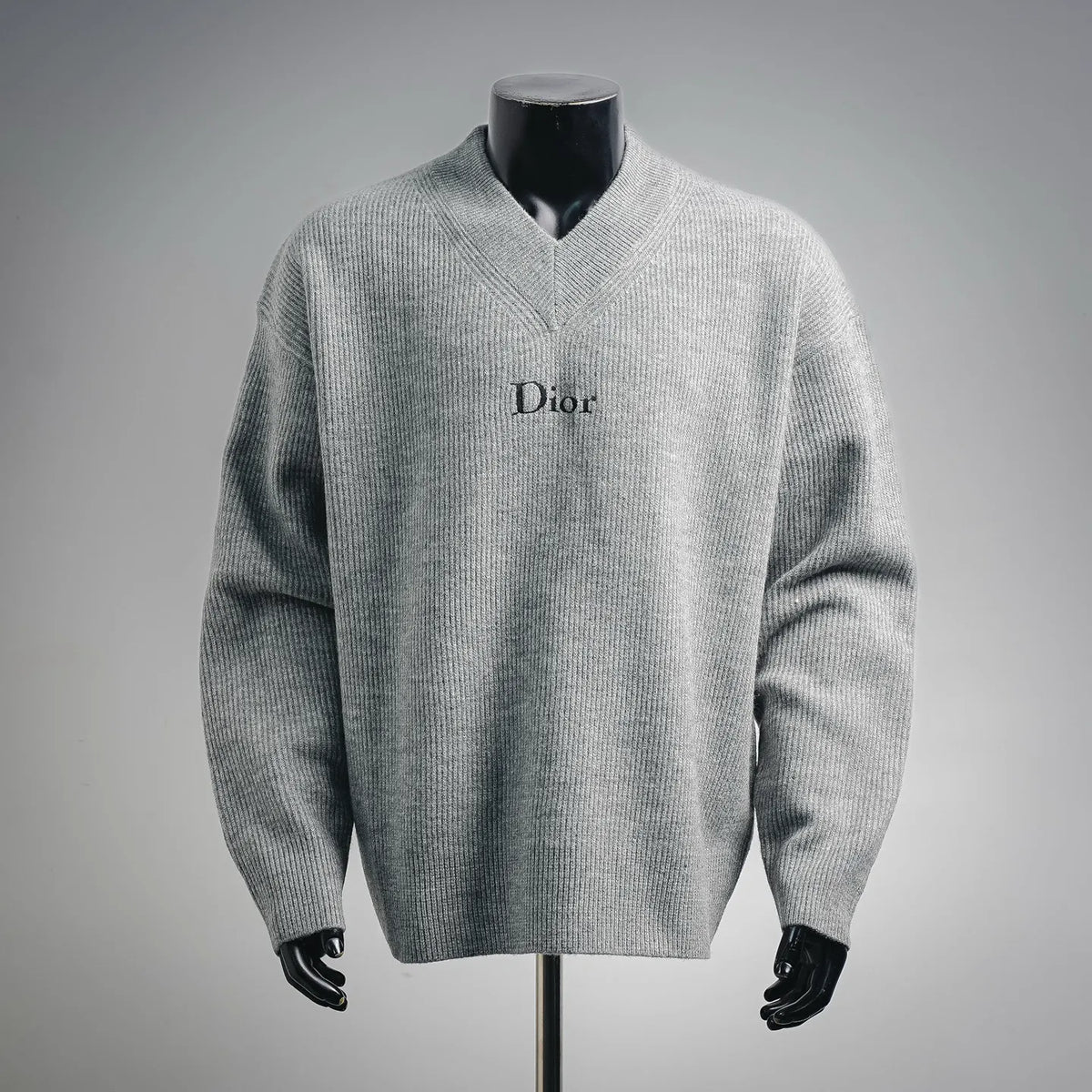 Dior long-sleeve knit sweater, light gray V-neck with Dior logo on chest