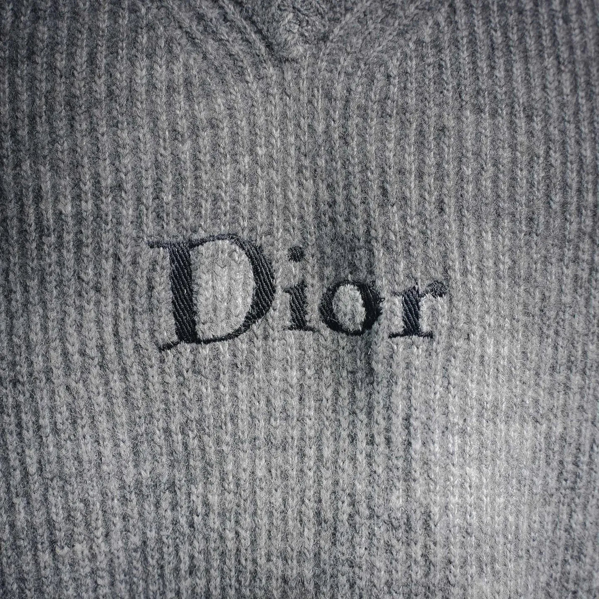 Dior knit sweater logo on light gray ribbed knit