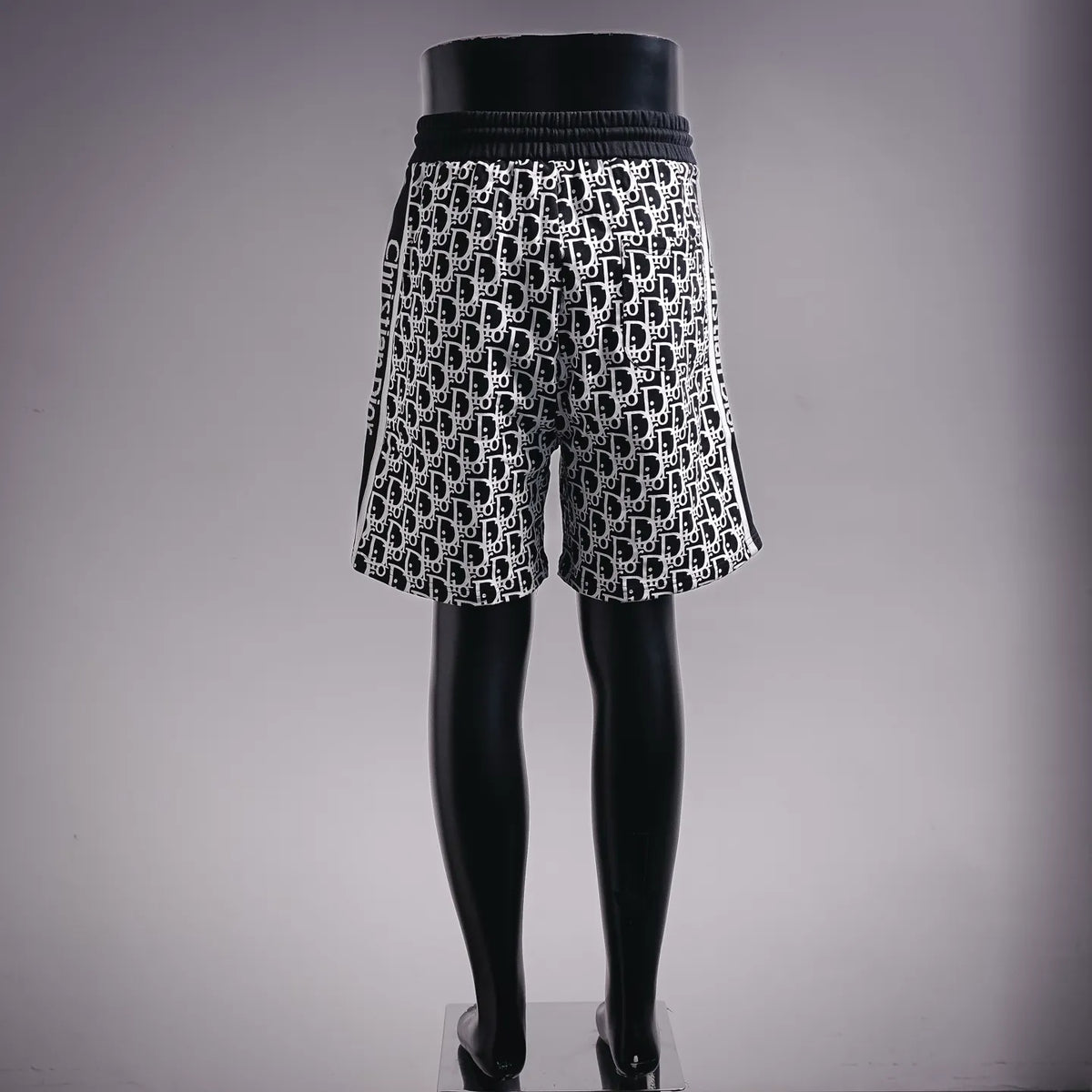Dior logo print shorts with elastic waist and straight hem, black and white