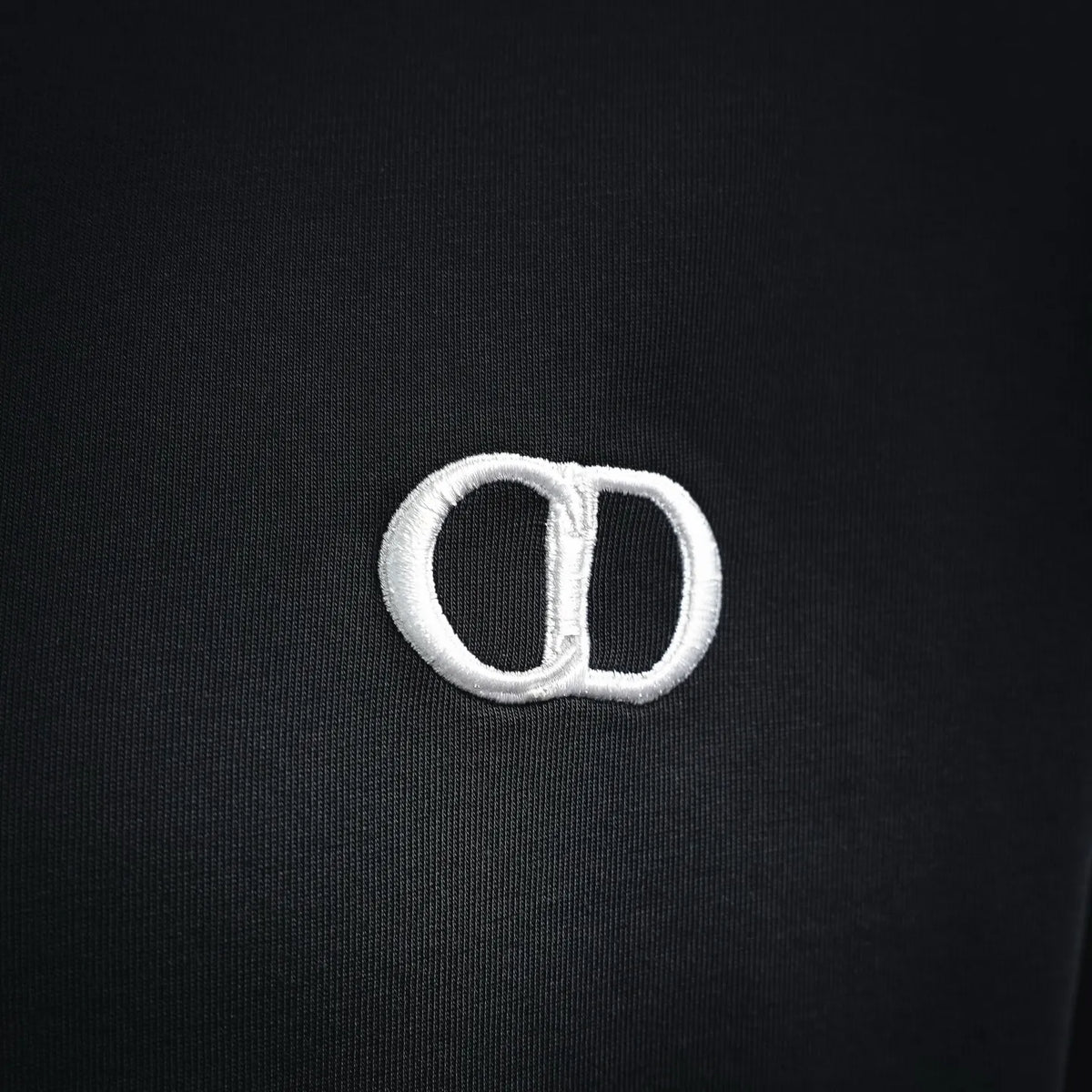 Black Dior T-shirt chest logo embroidery detail