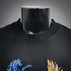 Black short-sleeve T-shirt neckline with ribbed collar and partial crest embroidery