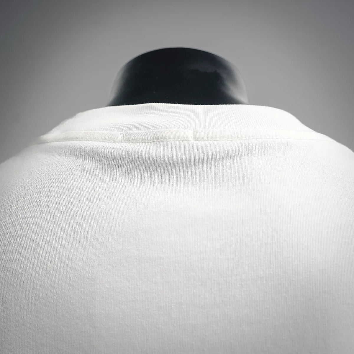 White Dior crewneck T-shirt back yoke seam detail