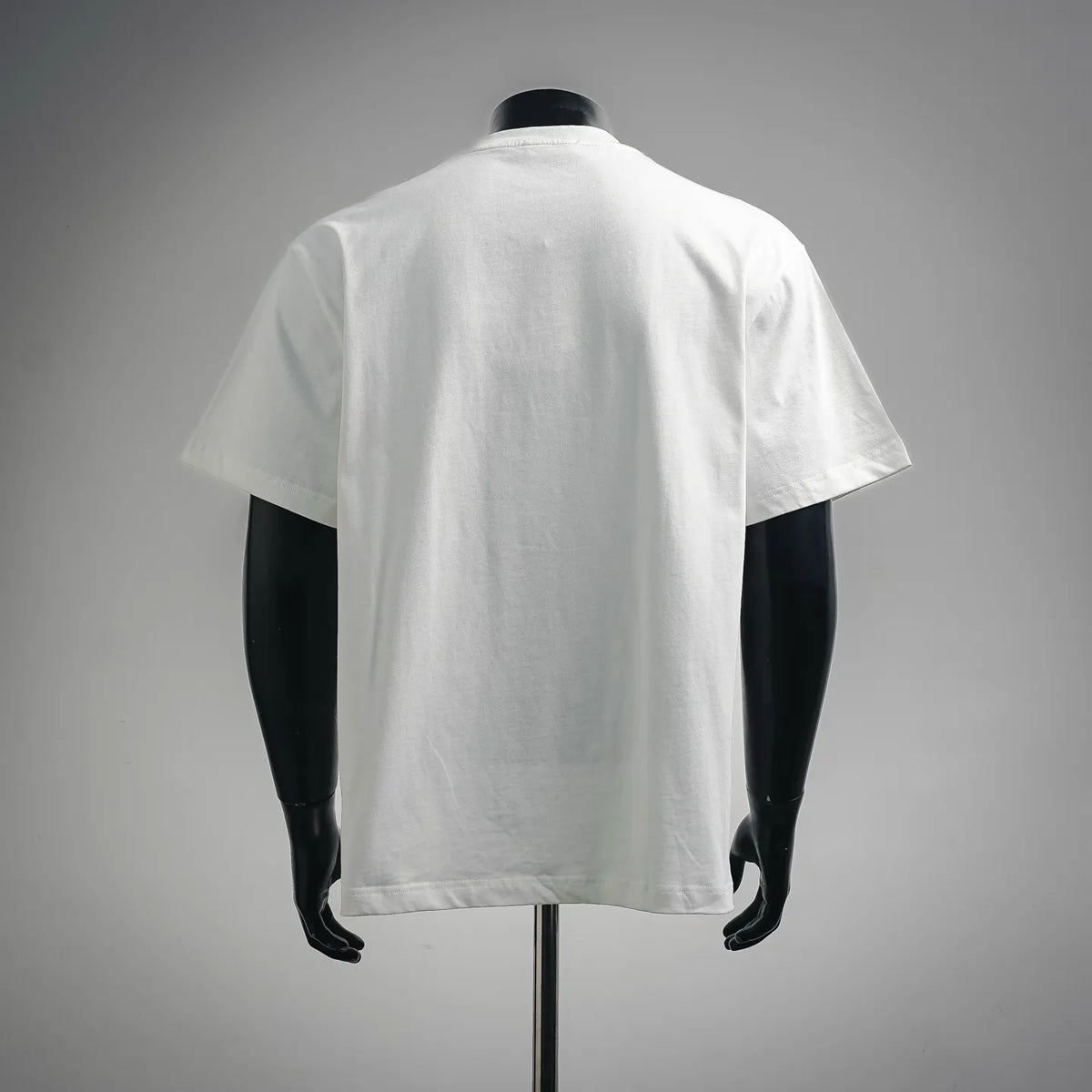Dior white short-sleeve T-shirt from back view