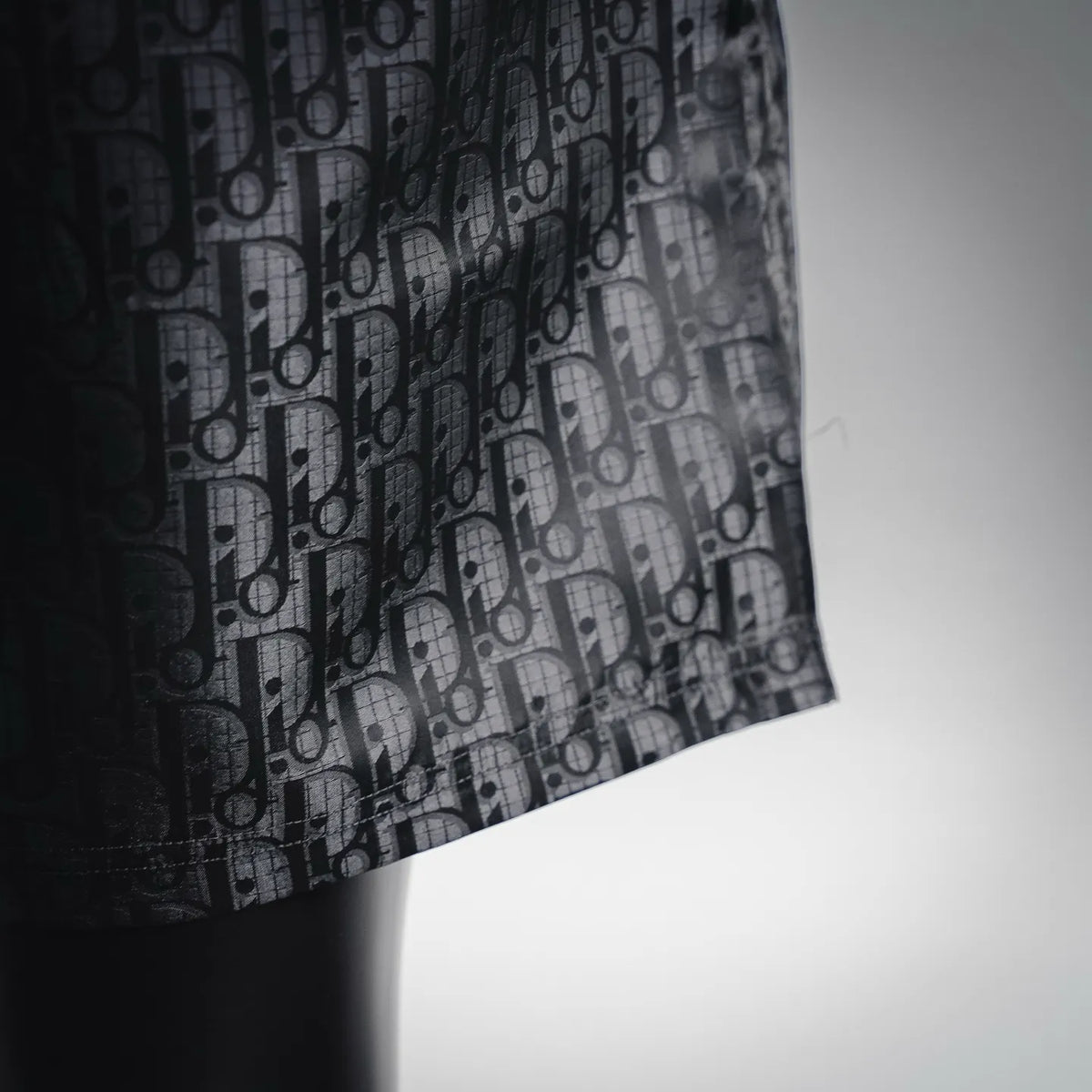 Dior graphic shorts with patterned fabric and straight hem