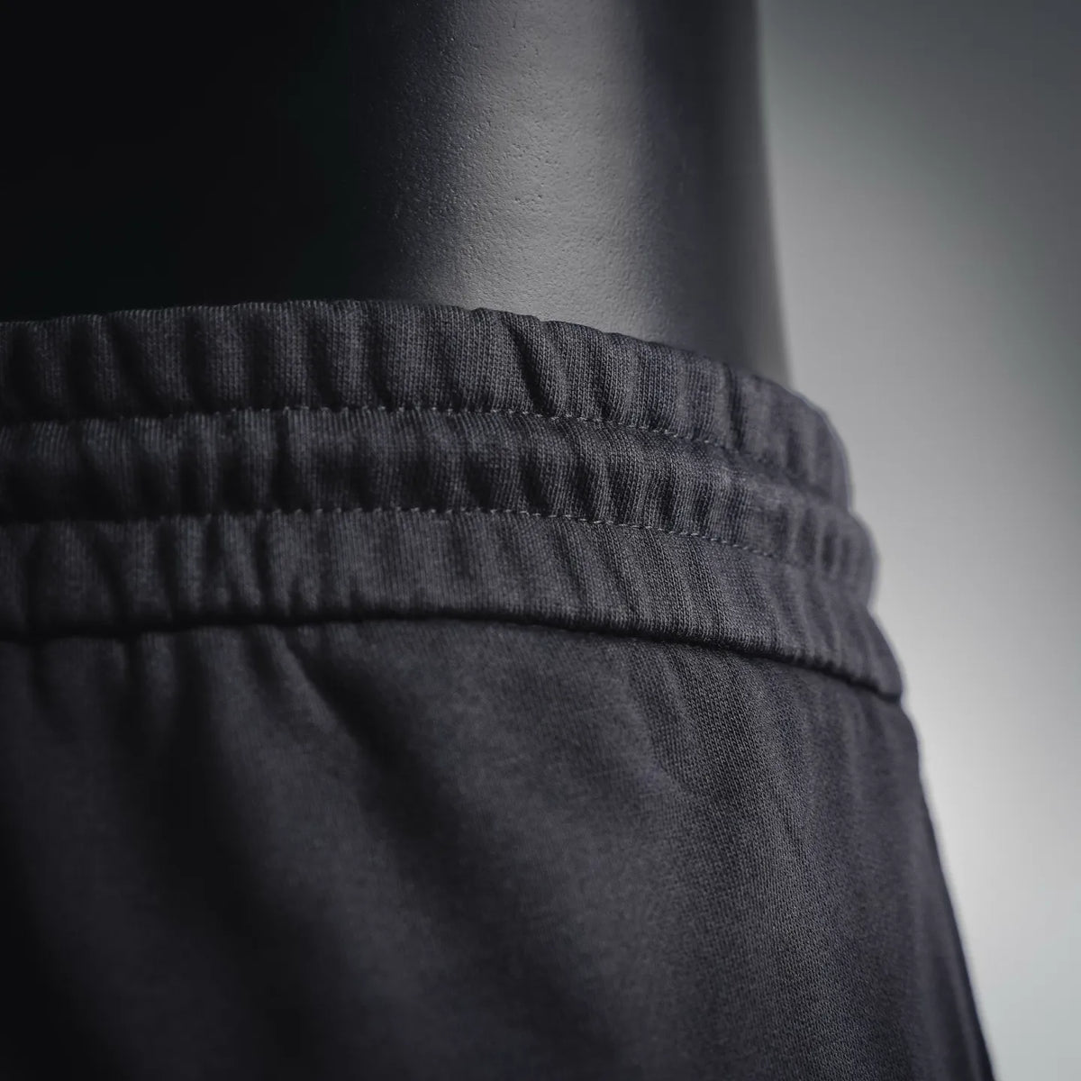 Black shorts with gathered elastic waistband