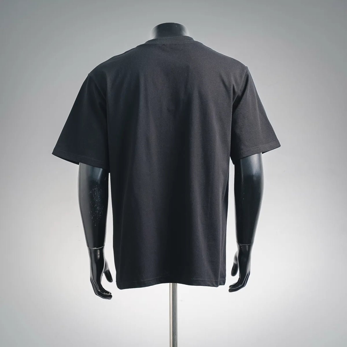 Dior black short-sleeve T-shirt from the back, plain design