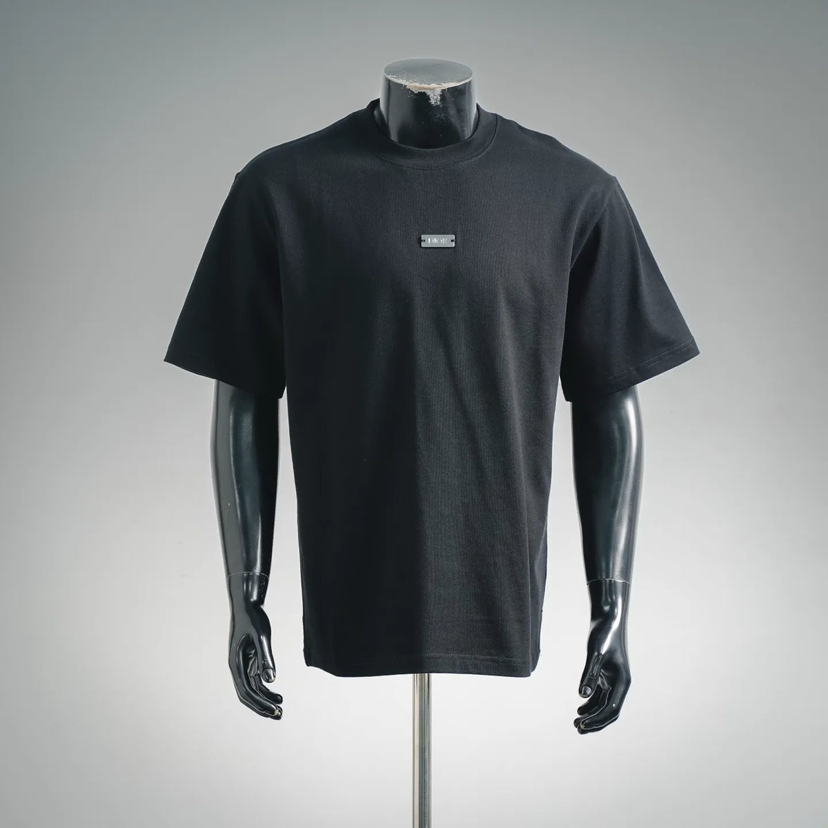 Men's black short-sleeve crewneck T-shirt with small Dior chest logo patch