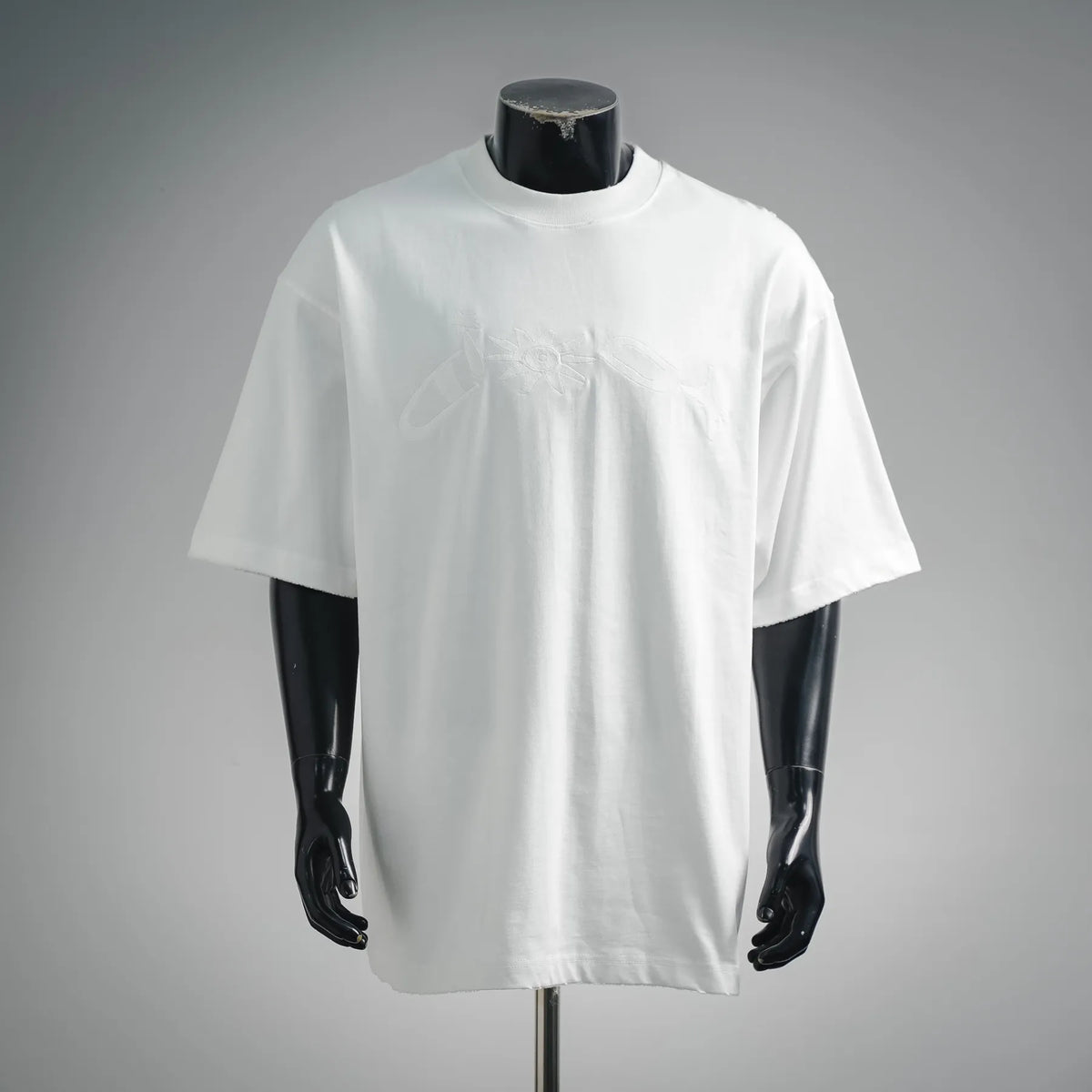 Dior white short-sleeve t-shirt with crew neck and subtle front logo embroidery