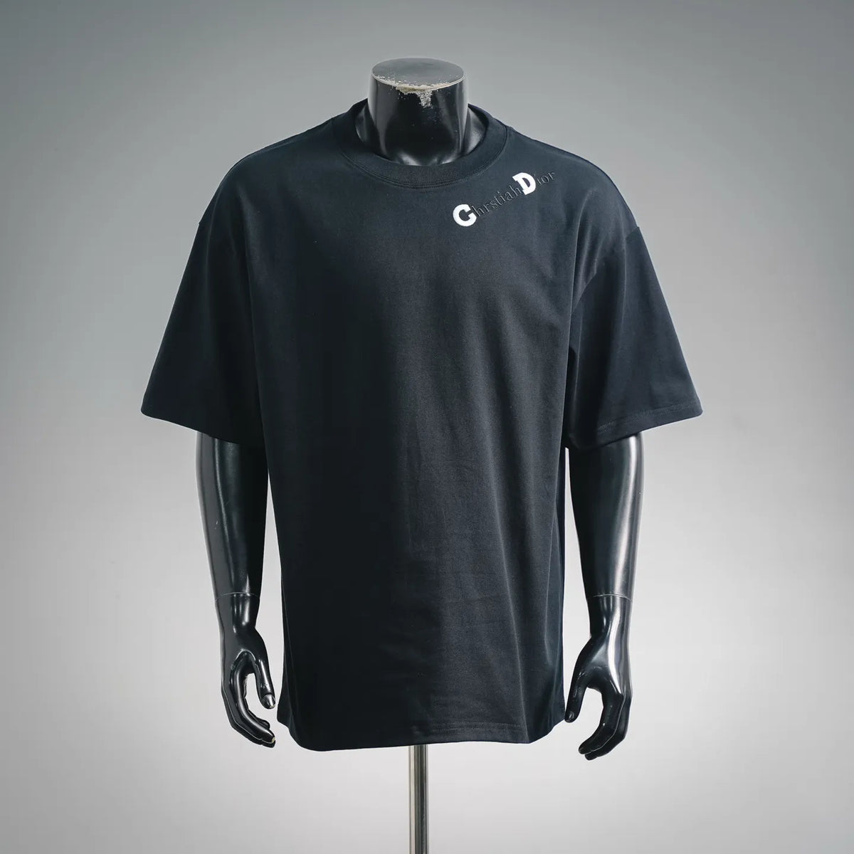 Dior short-sleeve T-shirt with small chest logo, dark fabric