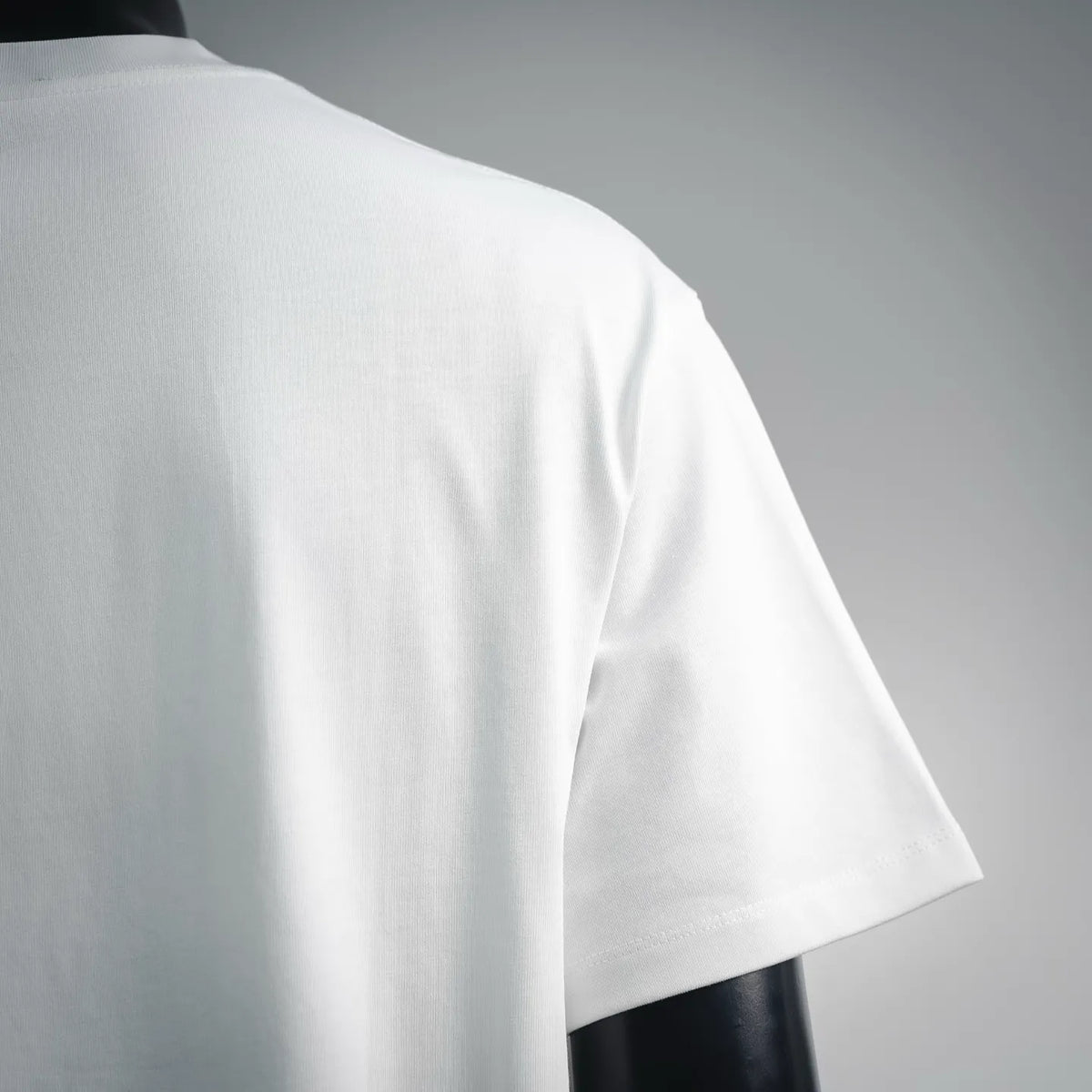 White T-shirt shoulder and short sleeve, side view