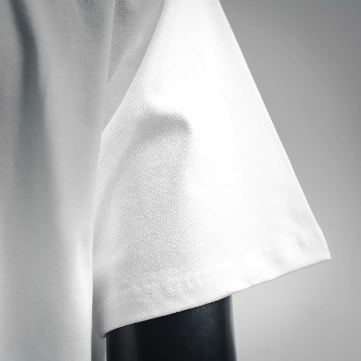 Men's white Dior T-shirt short-sleeve cut with clean side seam