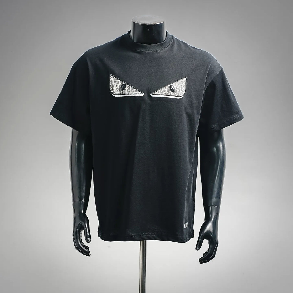 Black Fendi short-sleeve T-shirt with contrast FF logo patch on chest