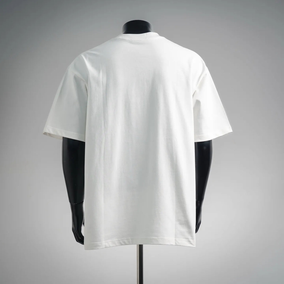 White Fendi short-sleeve T-shirt with plain back and crew neckline.