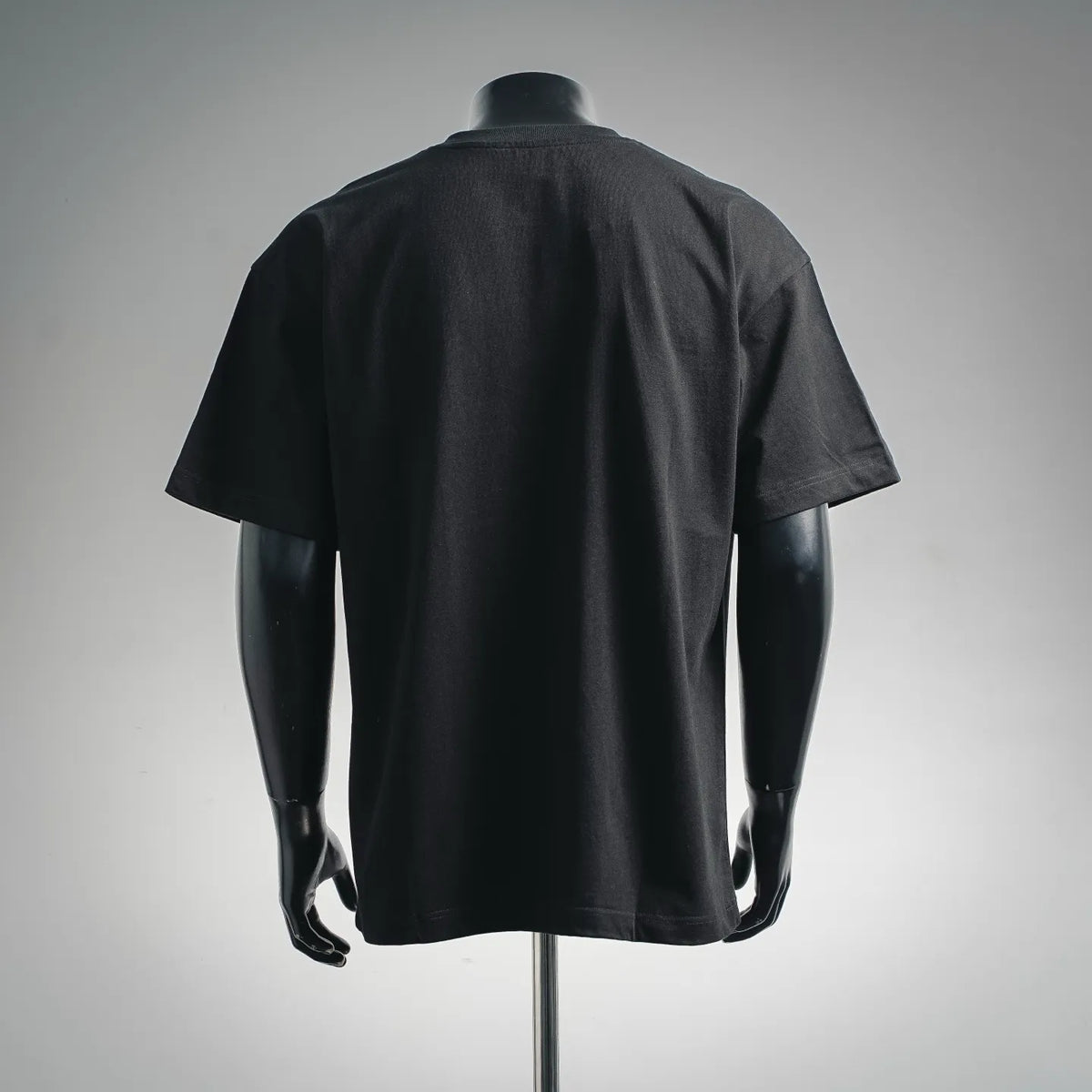Fendi short-sleeve T-shirt, black from the back with clean round neckline