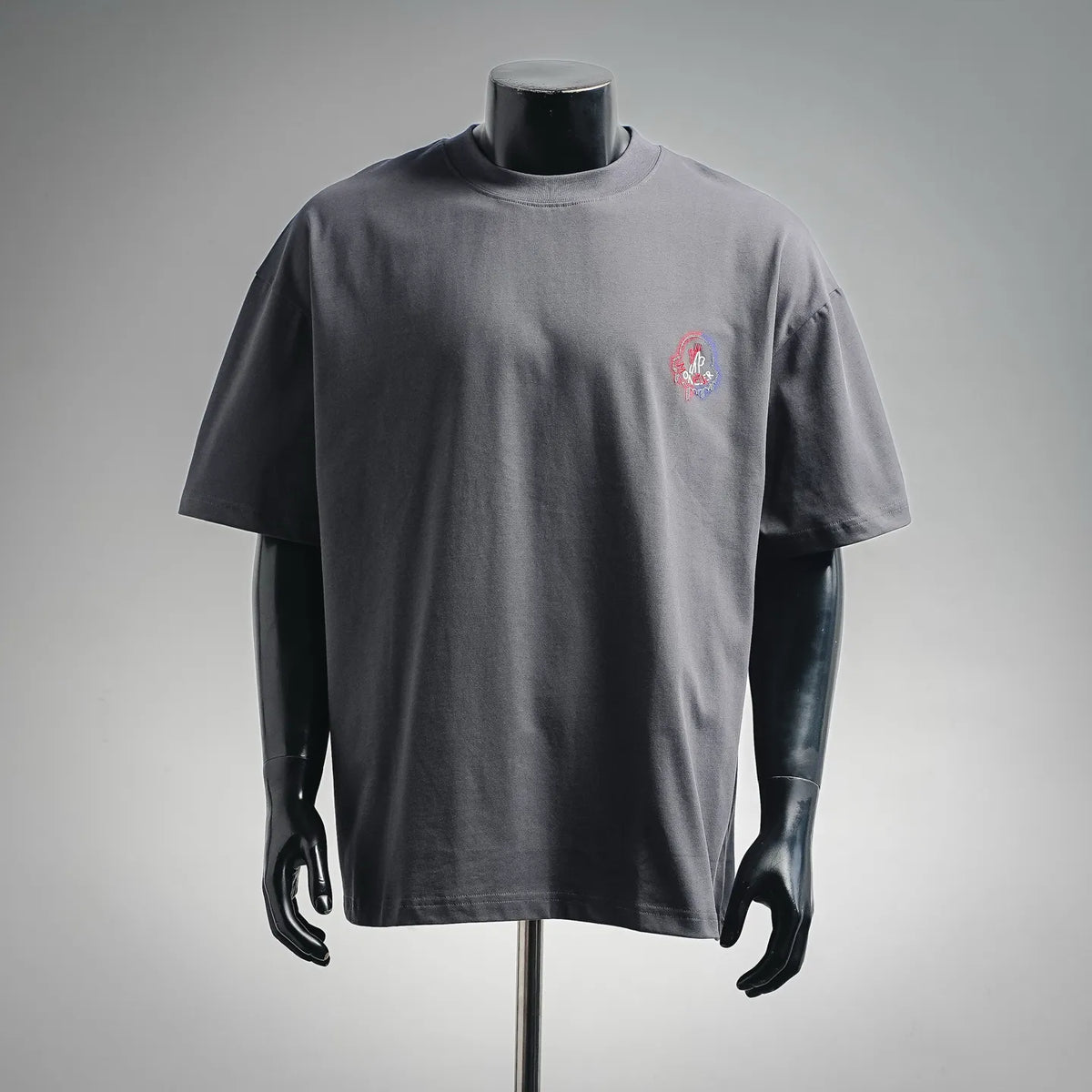 Men's short-sleeve T-shirt, dark gray, small chest Moncler logo