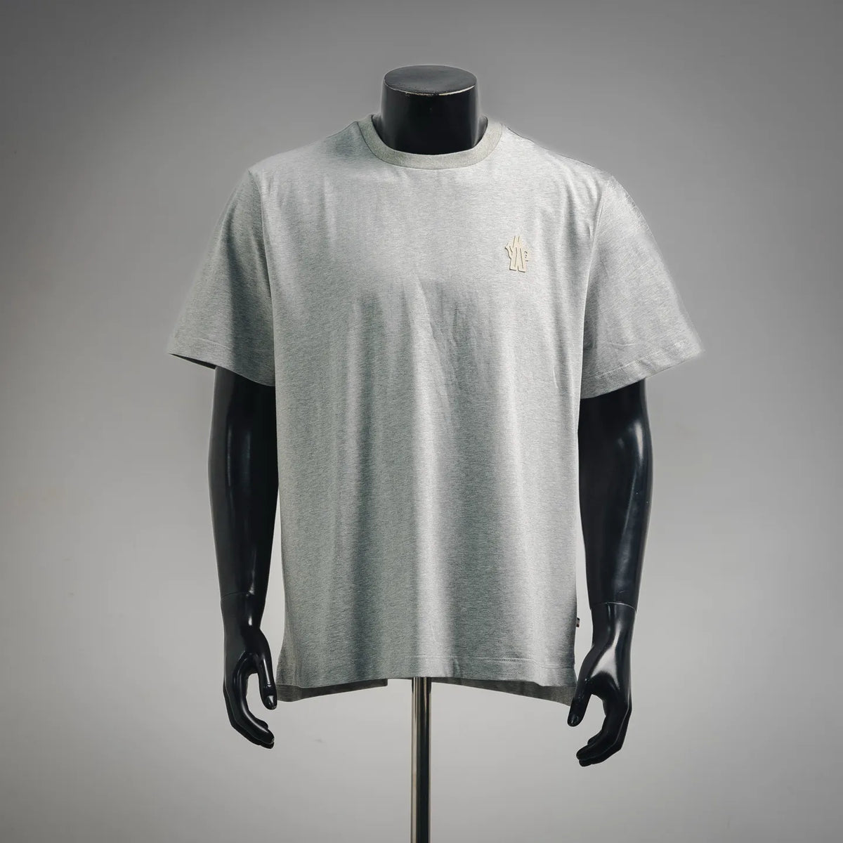 Heather gray short-sleeve T-shirt with small chest logo