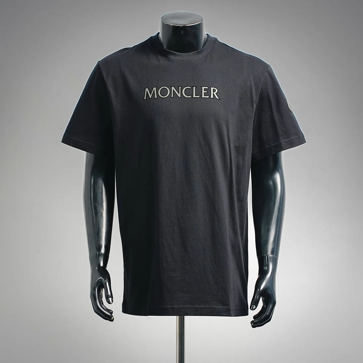 Men's short-sleeve crewneck T-shirt in dark fabric, MONCLER logo print on chest